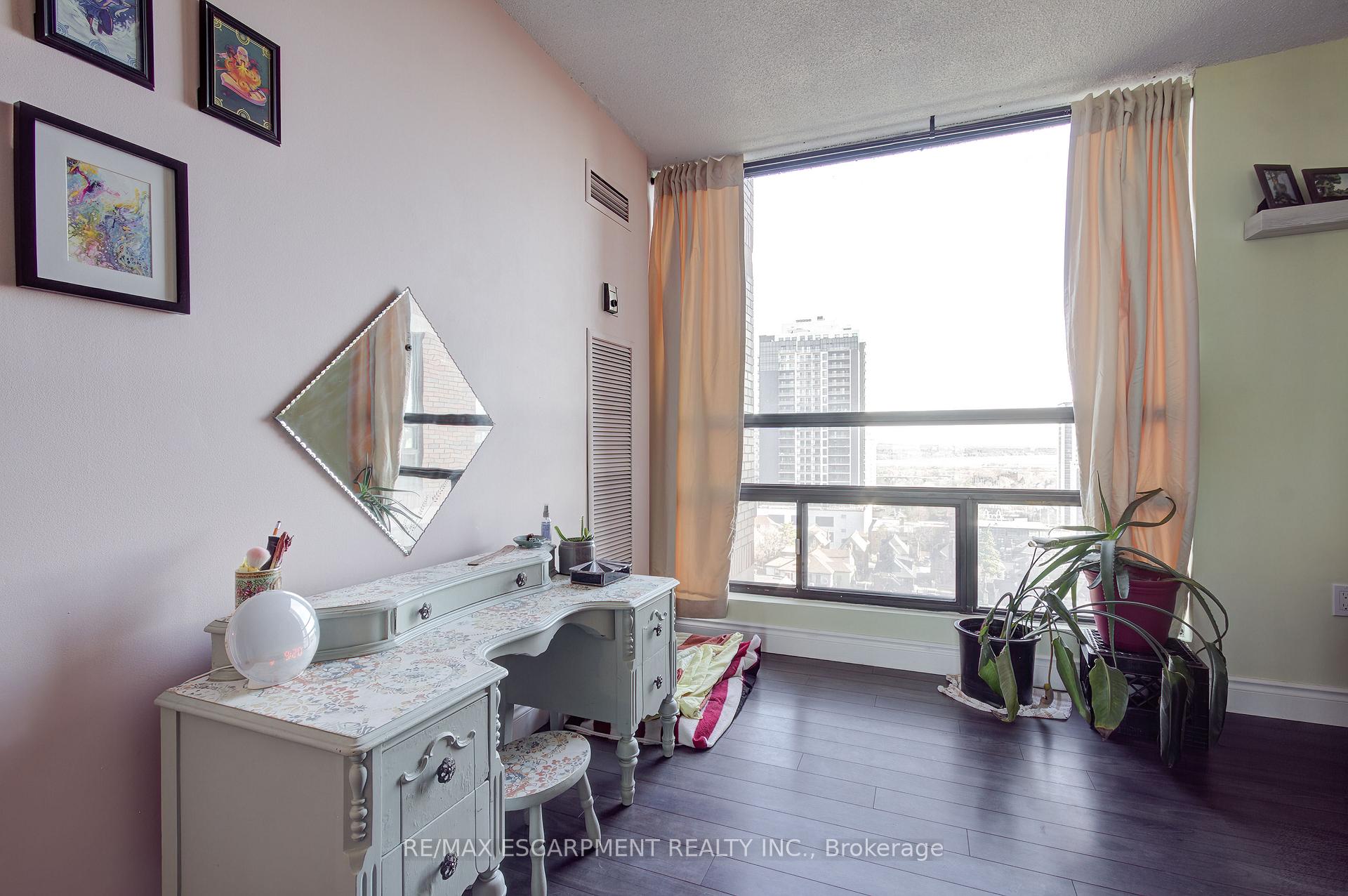 Photo 30 of Unit 1406, 222 Jackson Street W, Hamilton, Durand — HOMEH
