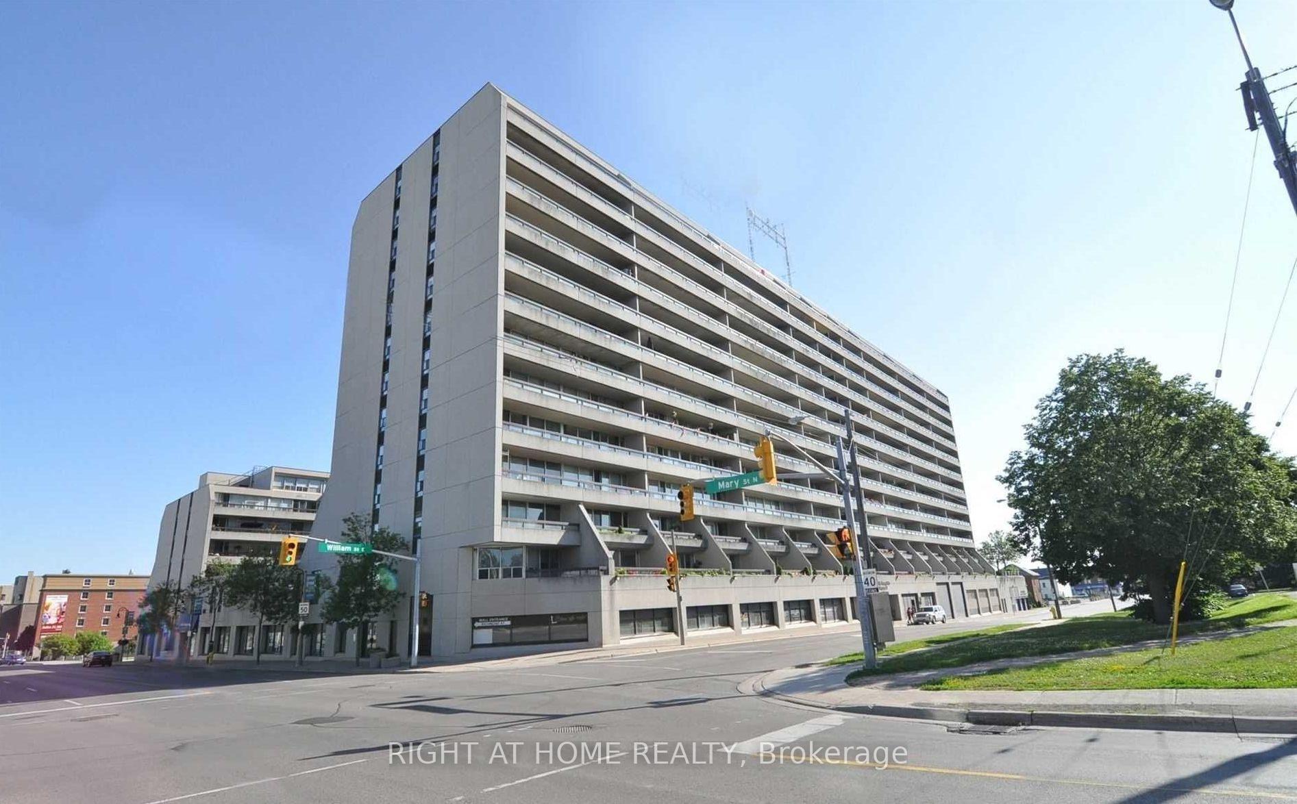 Front of Unit 908, 55 William Street E