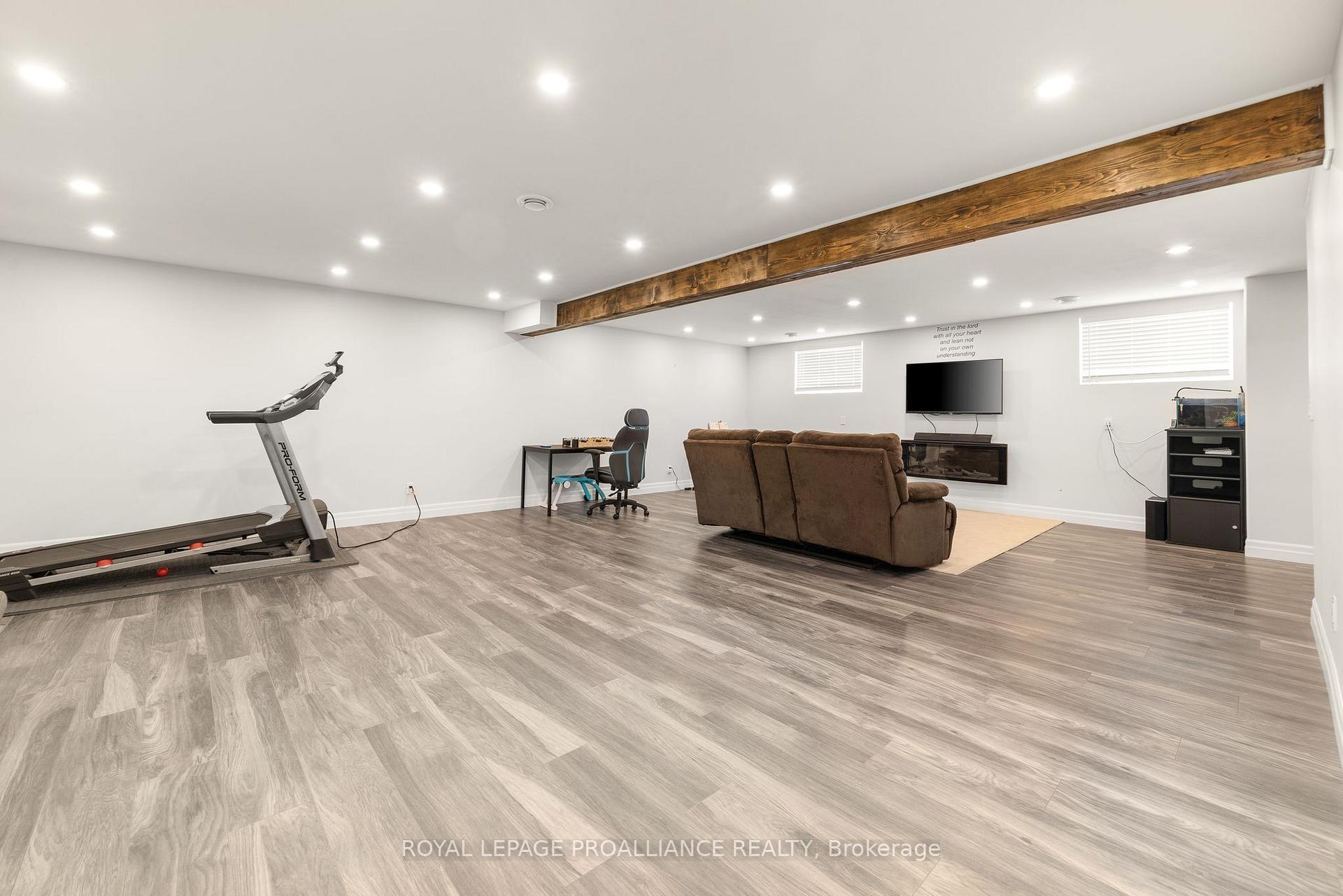 Photo 23 of 49 Tessa Boulevard, Belleville, Belleville Ward — HOMEH