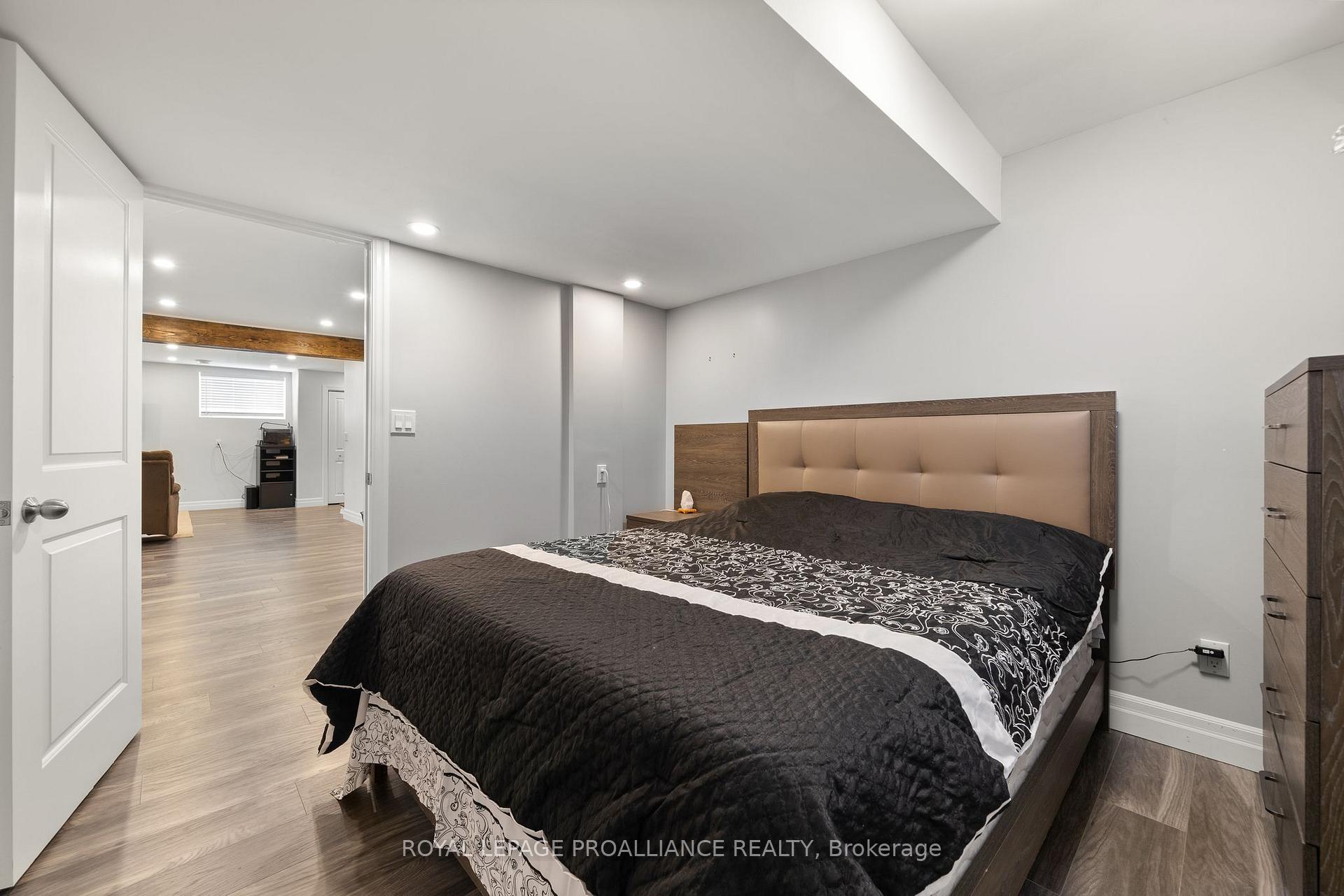 Photo 32 of 49 Tessa Boulevard, Belleville, Belleville Ward — HOMEH