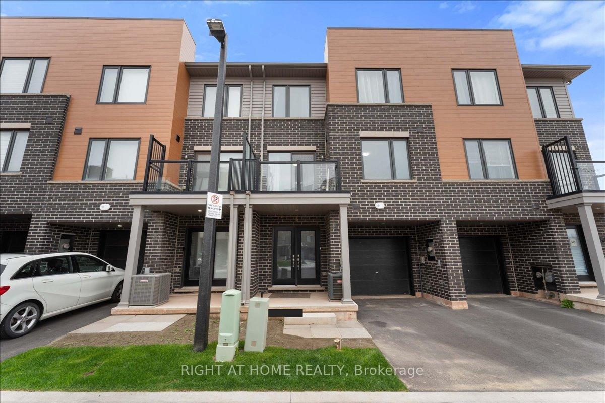 Photo 3 of 52 Dryden Lane, Hamilton, McQuesten — HOMEH