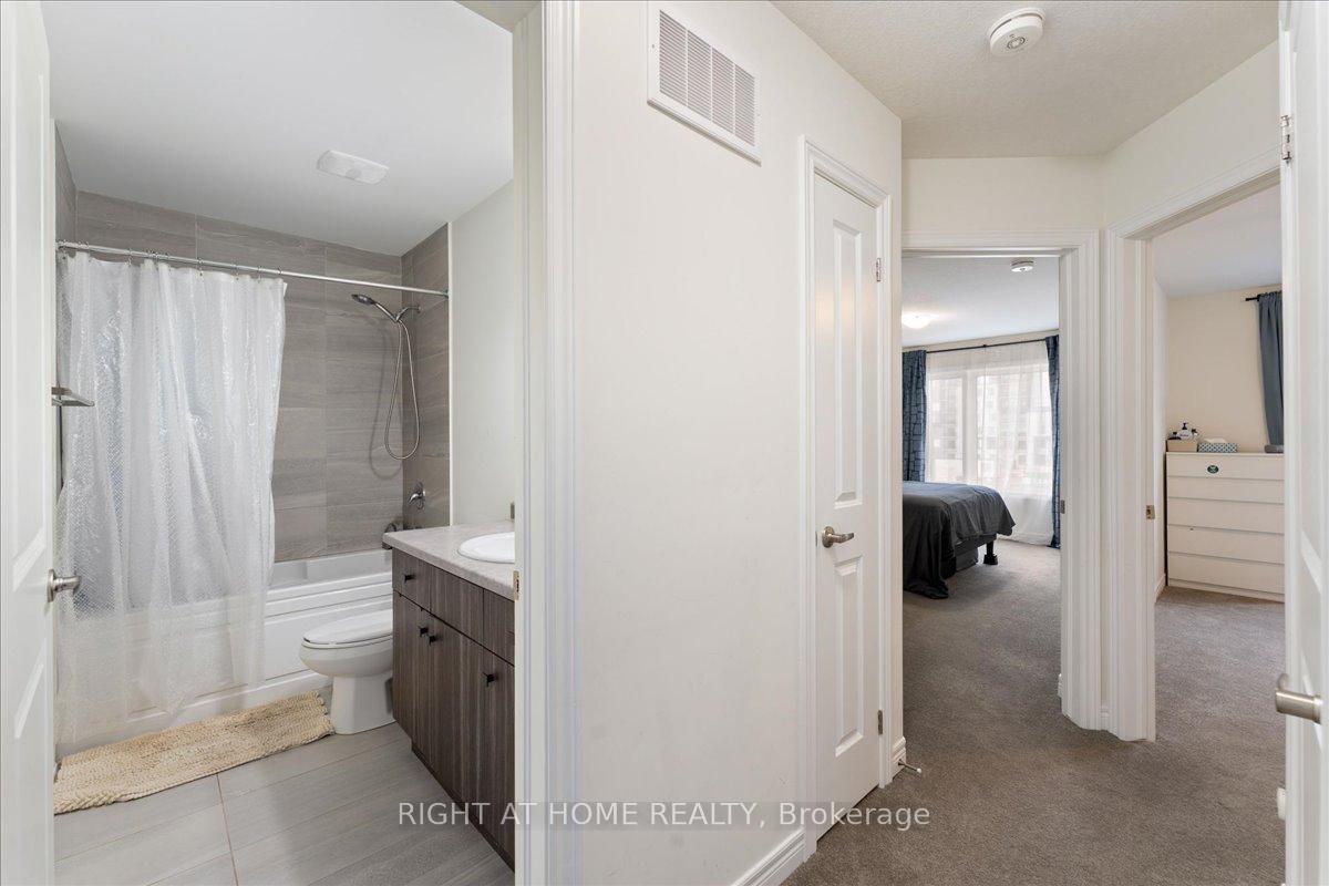 Photo 43 of 52 Dryden Lane, Hamilton, McQuesten — HOMEH