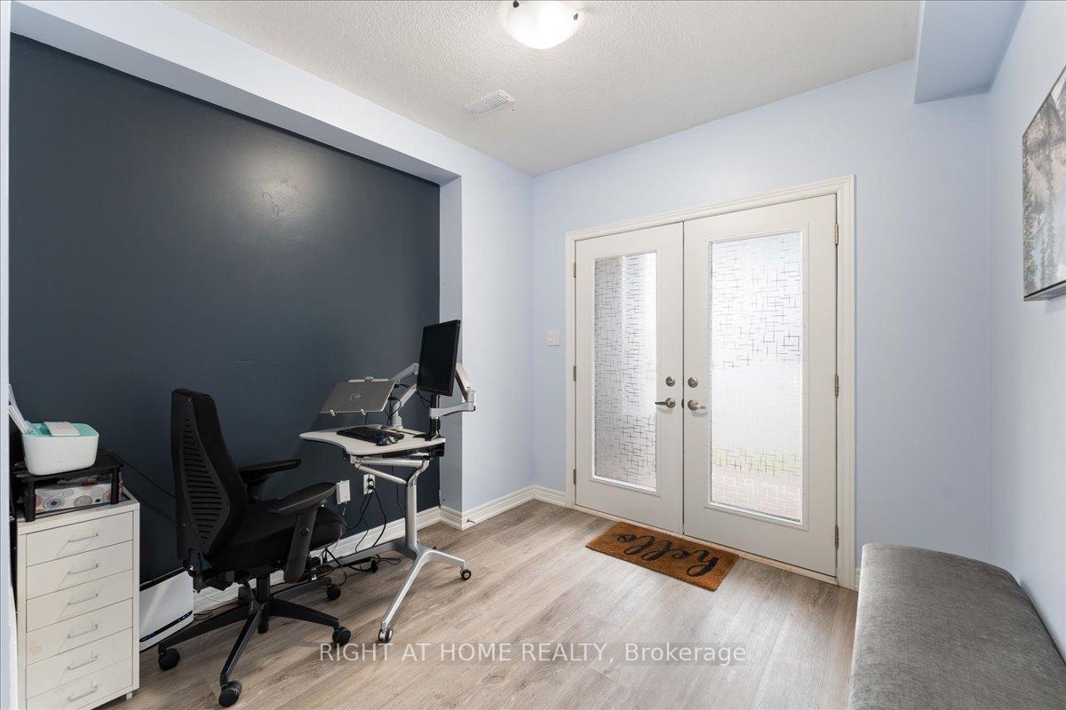 Photo 25 of 52 Dryden Lane, Hamilton, McQuesten — HOMEH