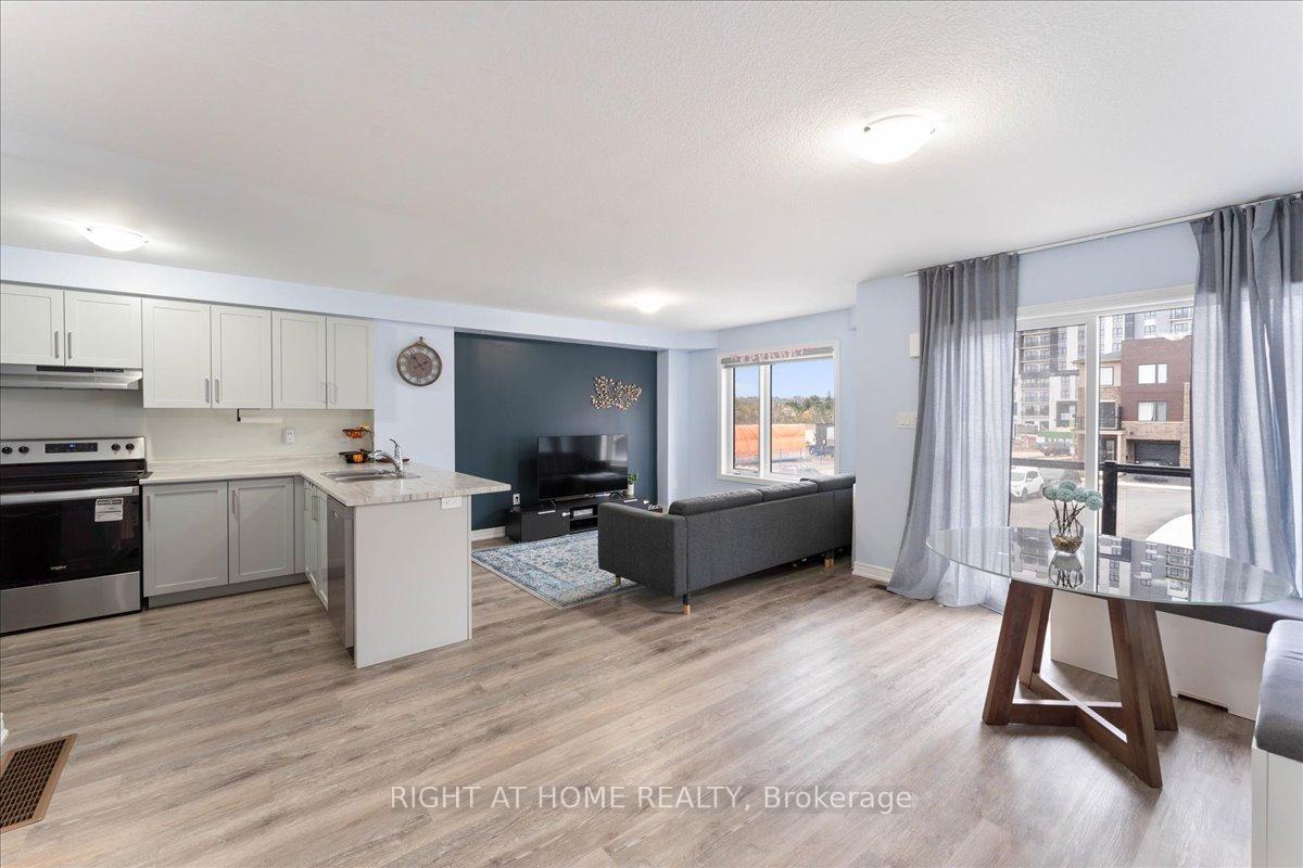 Photo 30 of 52 Dryden Lane, Hamilton, McQuesten — HOMEH