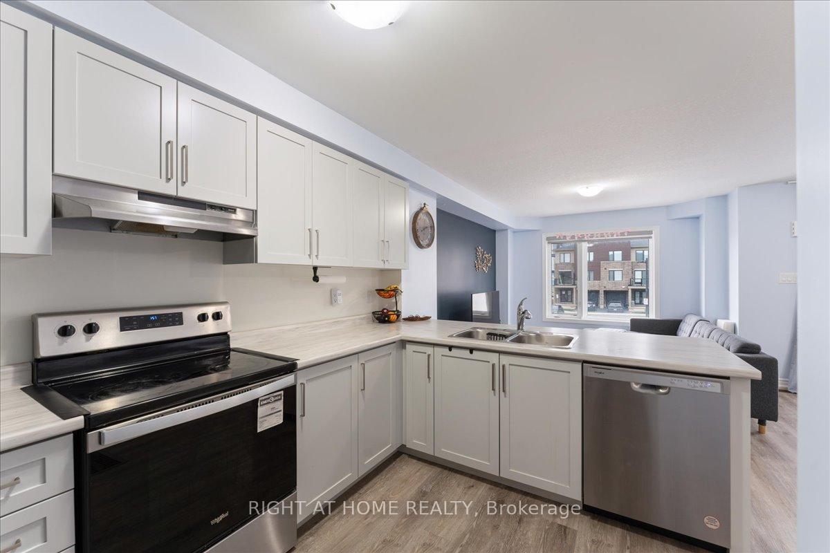Photo 36 of 52 Dryden Lane, Hamilton, McQuesten — HOMEH
