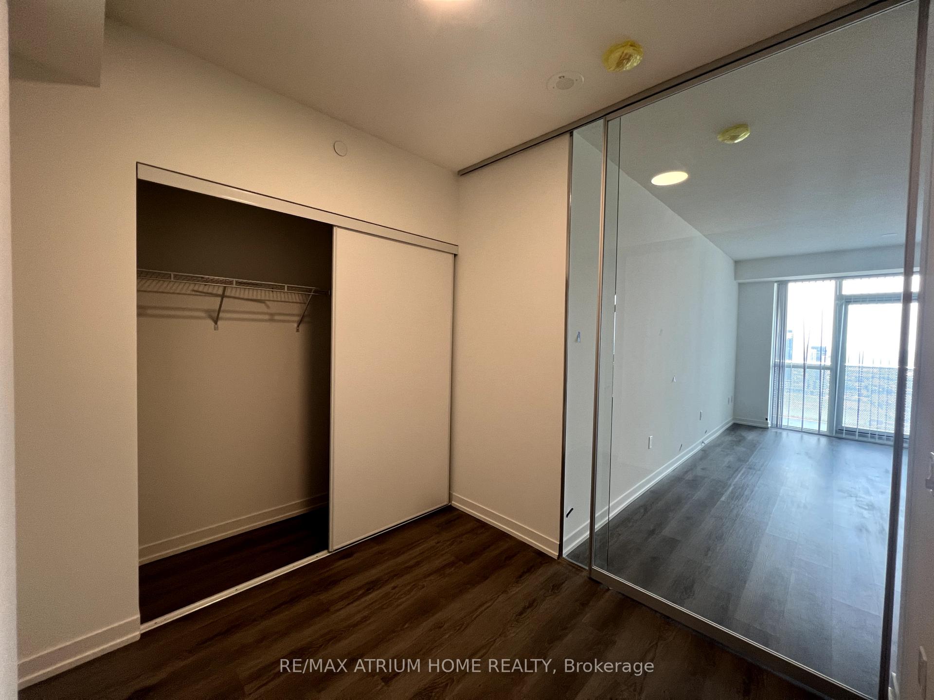 Photo 7 of Unit 4006, 28 Interchange Way, Vaughan, Vaughan Corporate Centre — HOMEH