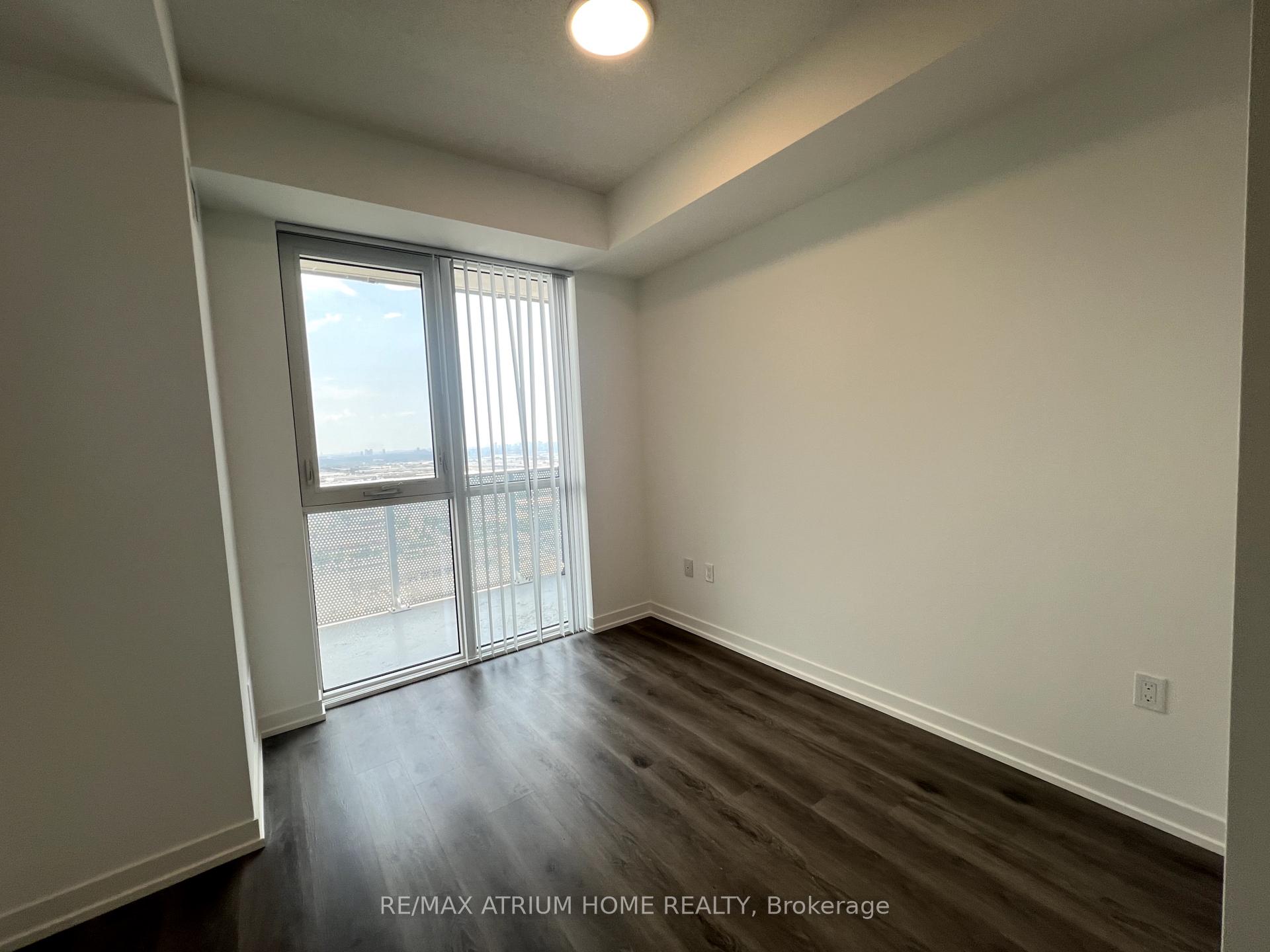 Photo 22 of Unit 4006, 28 Interchange Way, Vaughan, Vaughan Corporate Centre — HOMEH
