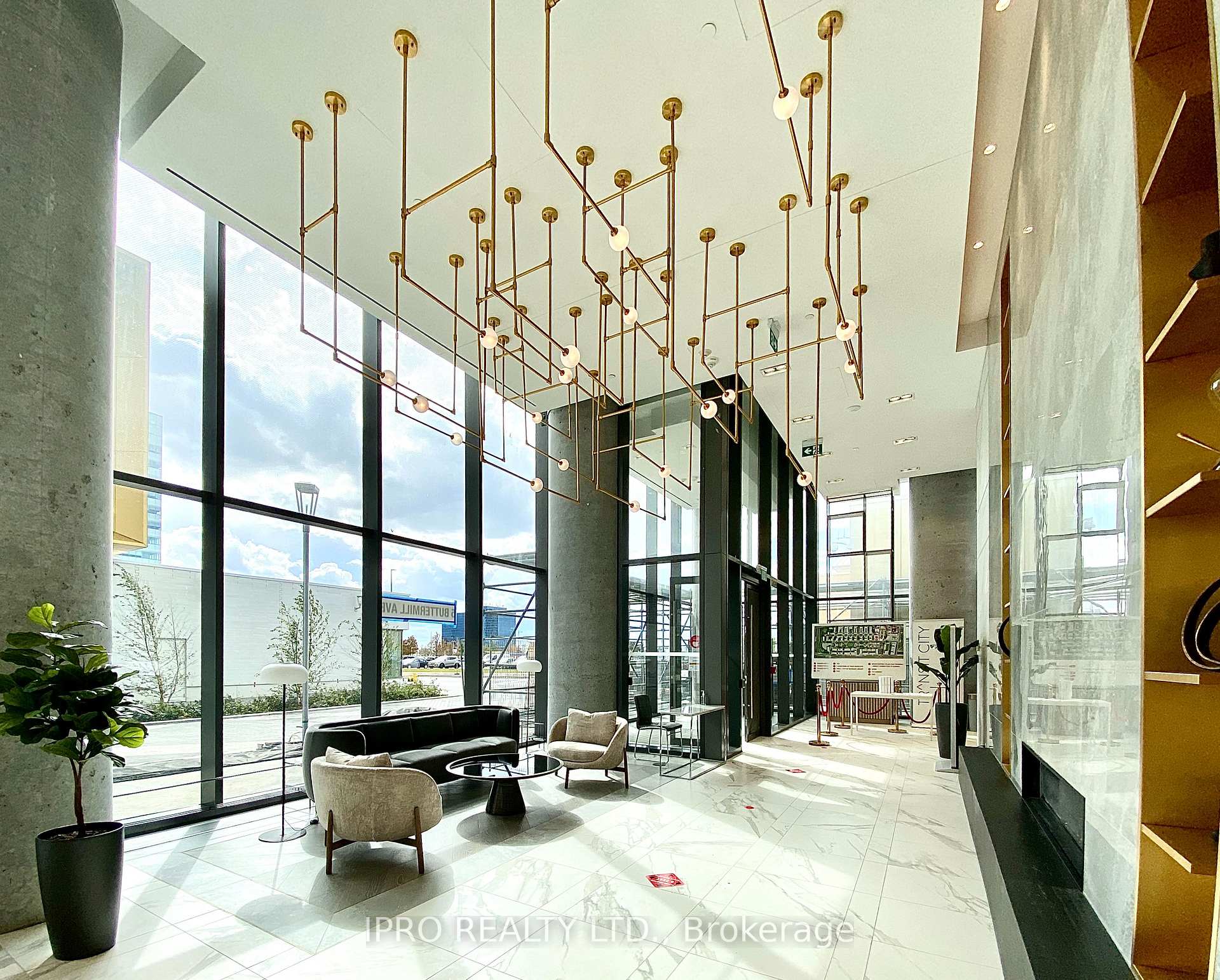 Photo 2 of Unit 5907, 5 Buttermill Avenue, Vaughan, Vaughan Corporate Centre — HOMEH