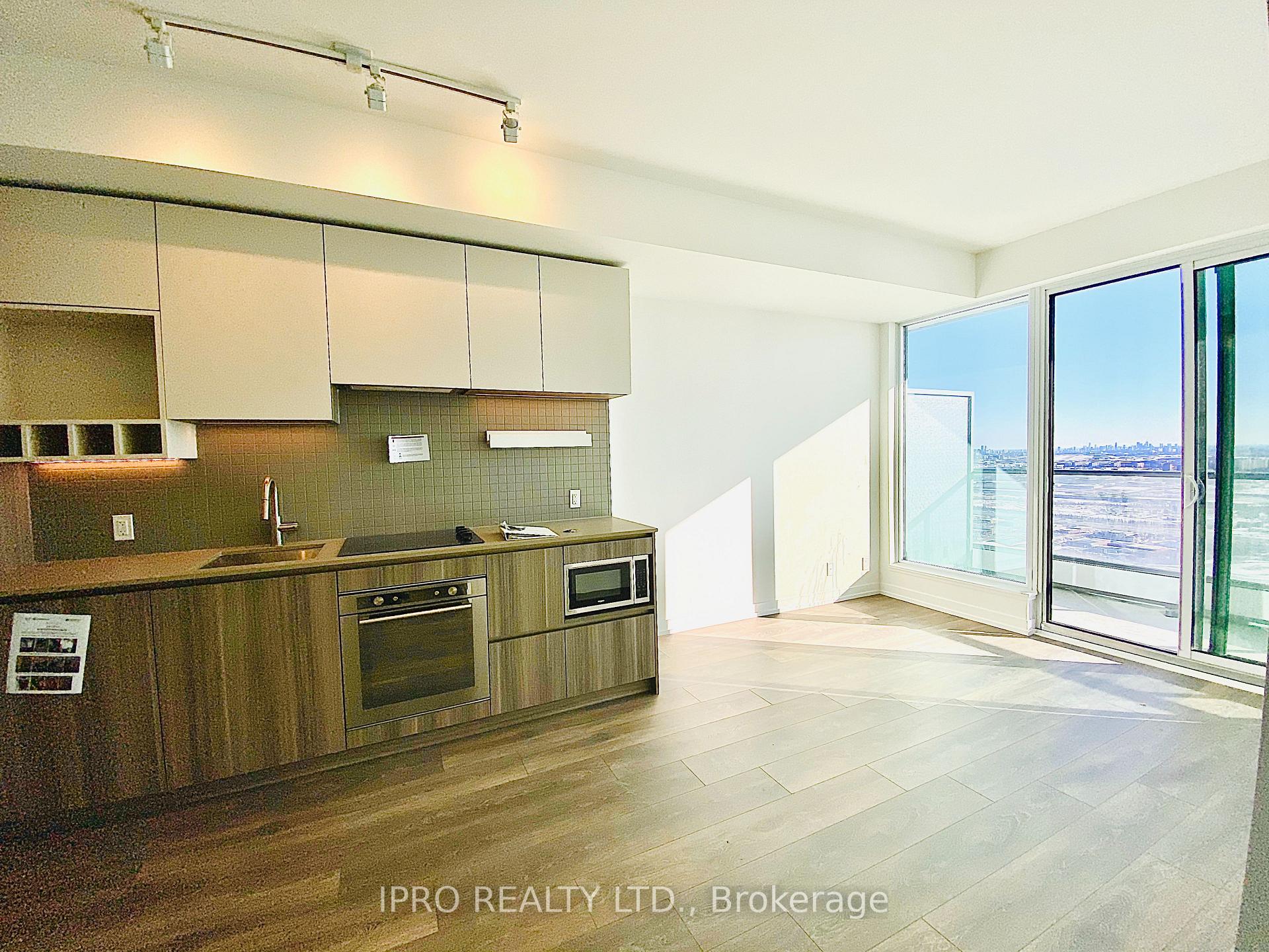 Photo 4 of Unit 5907, 5 Buttermill Avenue, Vaughan, Vaughan Corporate Centre — HOMEH