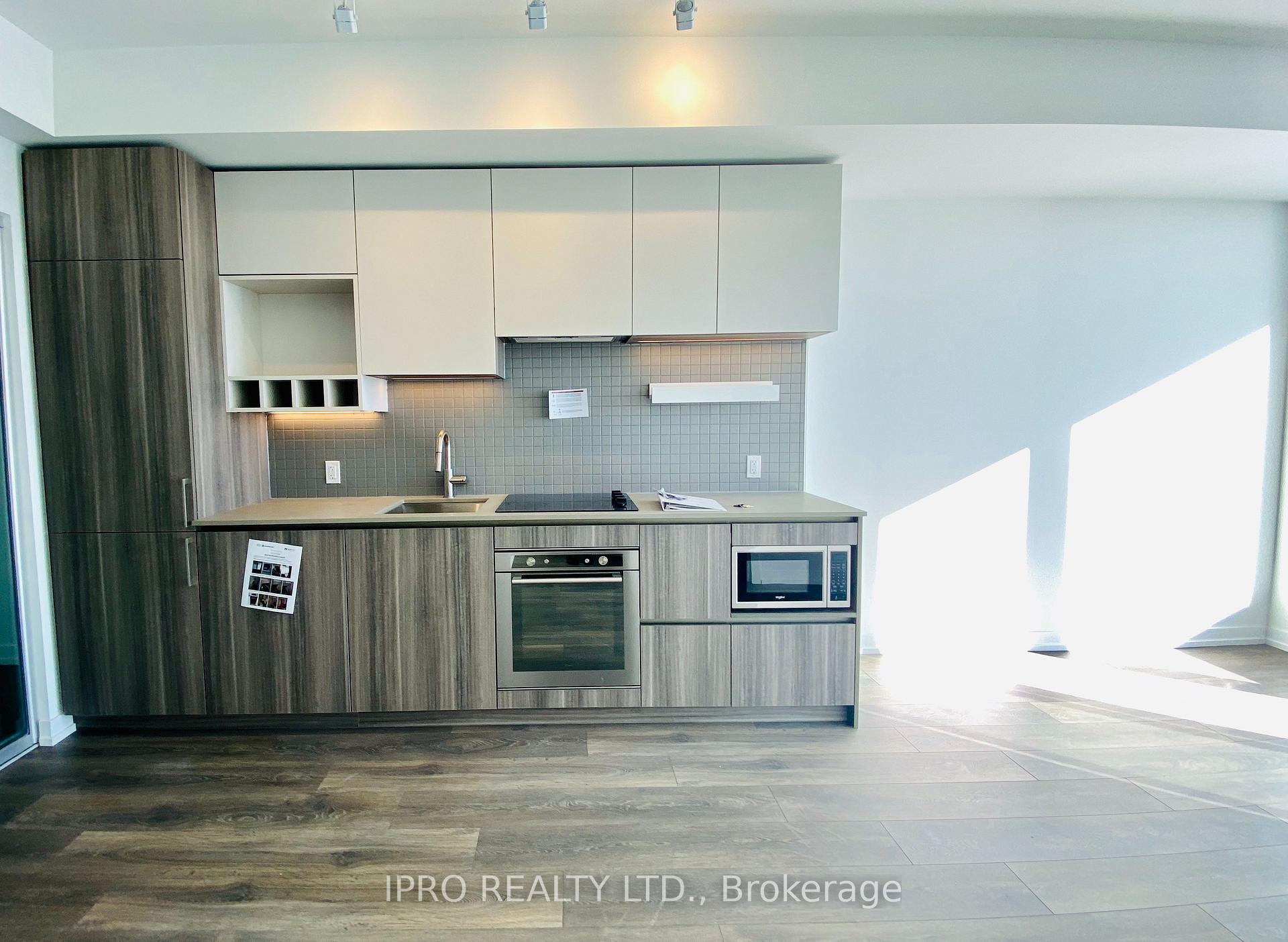 Photo 5 of Unit 5907, 5 Buttermill Avenue, Vaughan, Vaughan Corporate Centre — HOMEH