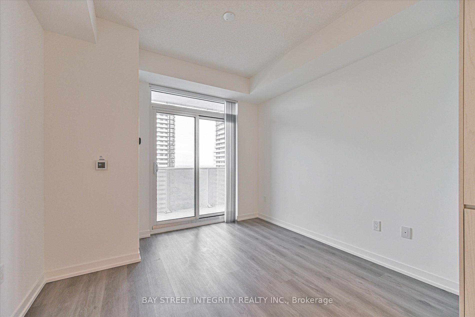 Photo 8 of Unit 2915, 28 Interchange Way, Vaughan, Vaughan Corporate Centre — HOMEH