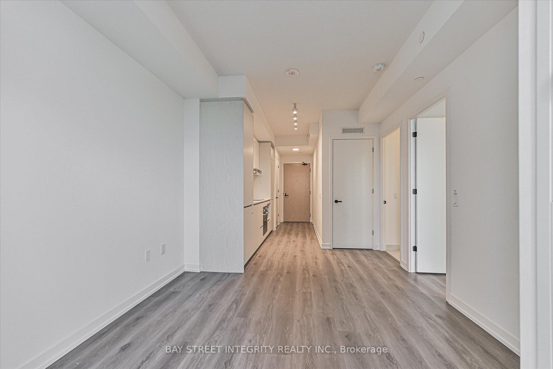 Photo 9 of Unit 2915, 28 Interchange Way, Vaughan, Vaughan Corporate Centre — HOMEH