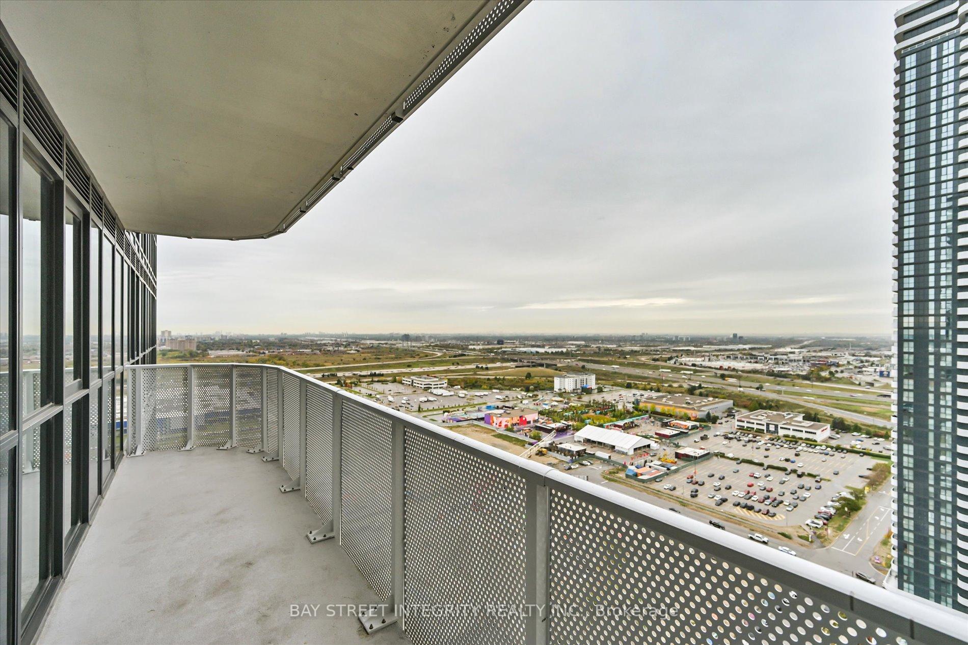 Photo 16 of Unit 2915, 28 Interchange Way, Vaughan, Vaughan Corporate Centre — HOMEH