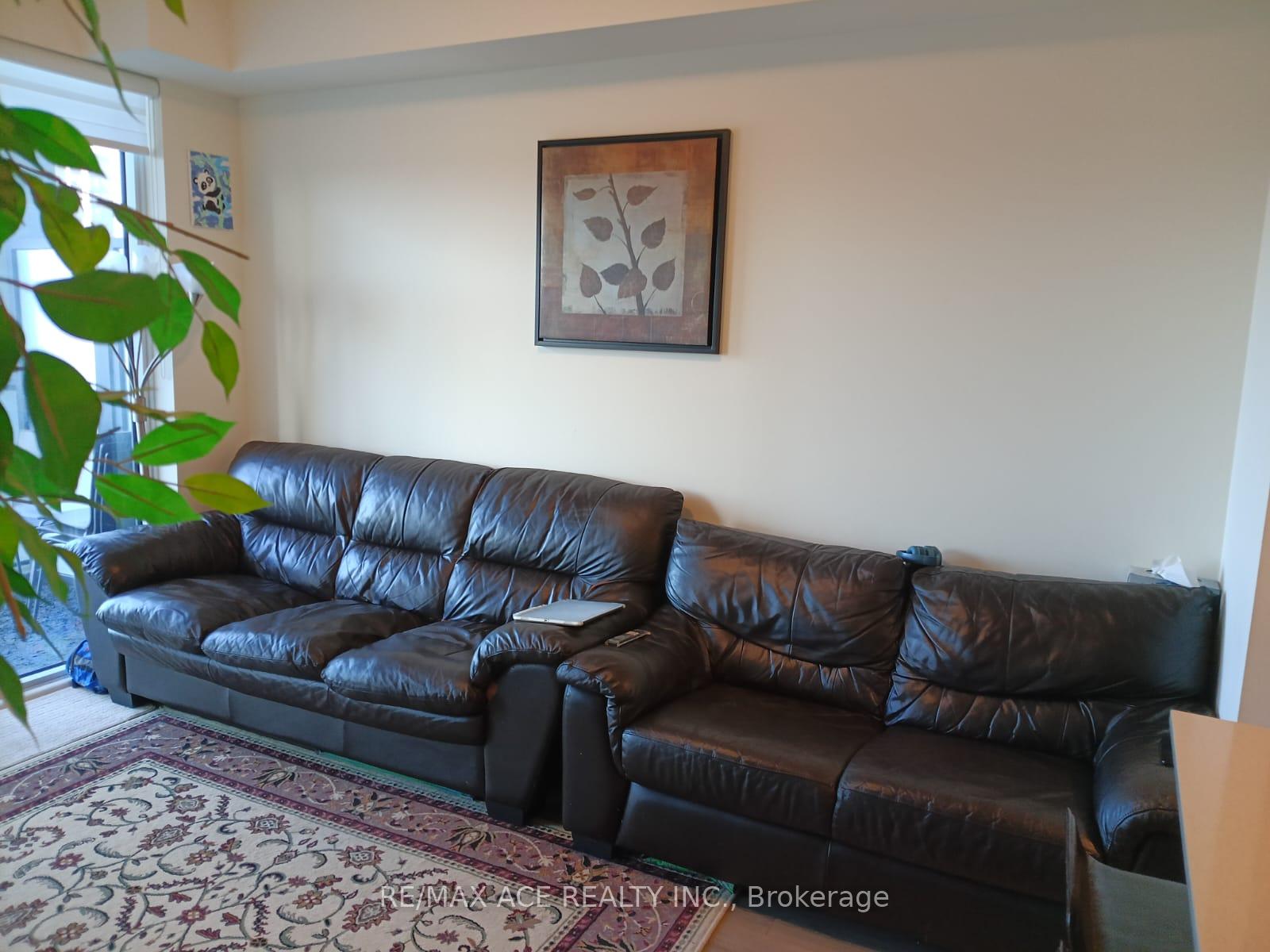 Photo 3 of Unit 1210, 9000 Jane Street E, Vaughan, Vellore Village — HOMEH
