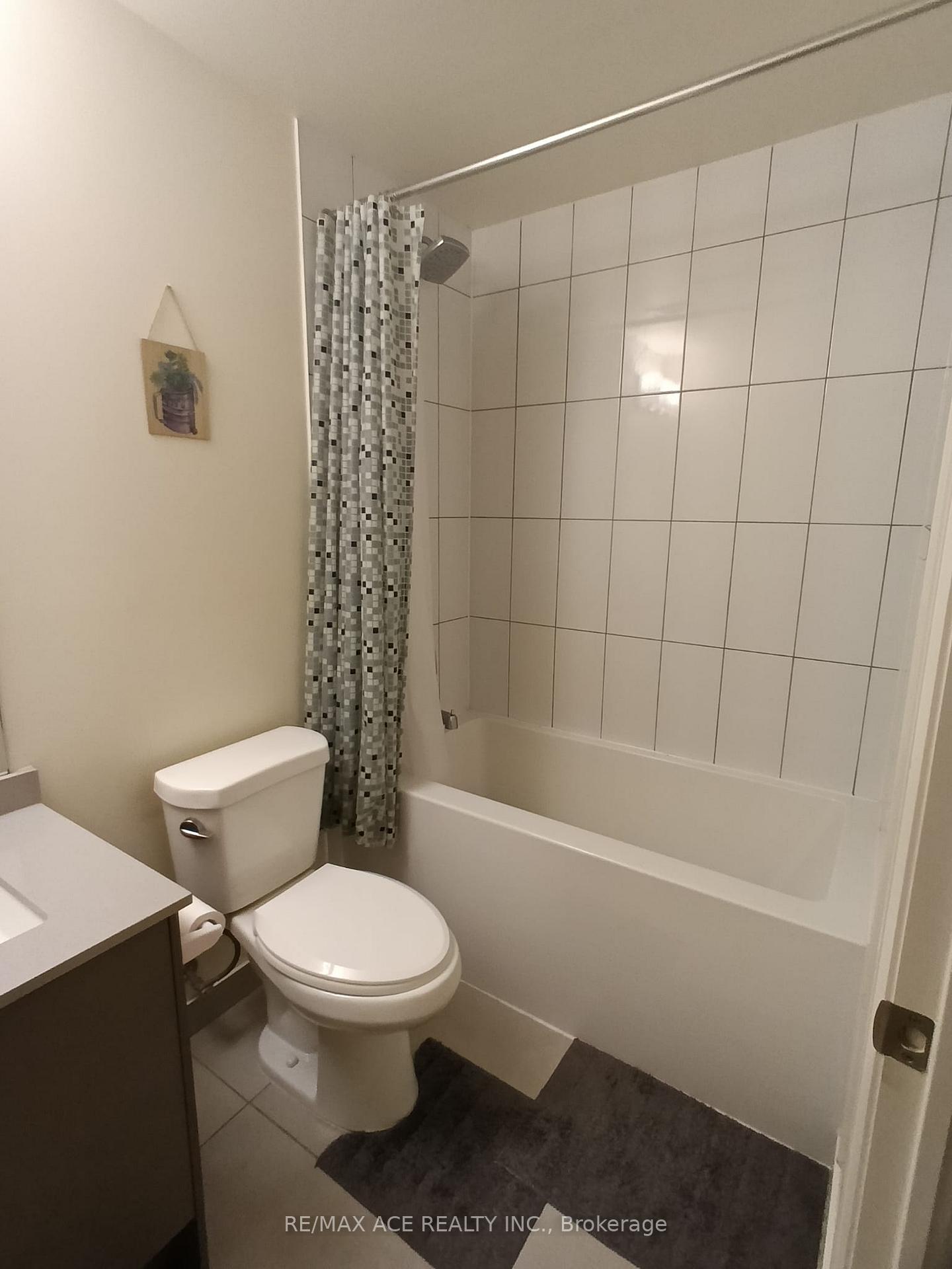 Photo 10 of Unit 1210, 9000 Jane Street E, Vaughan, Vellore Village — HOMEH