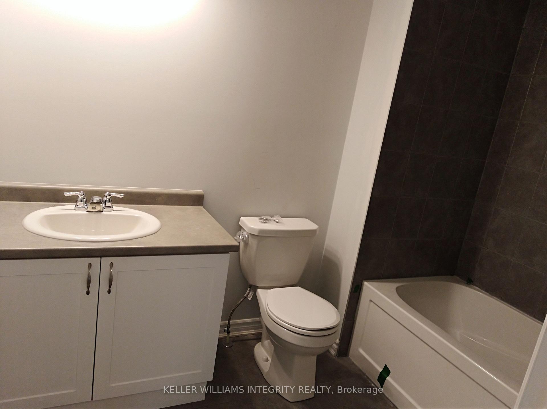 Photo 17 of 2291 Watercolours Way, Ottawa, Barrhaven - Half Moon Bay — HOMEH