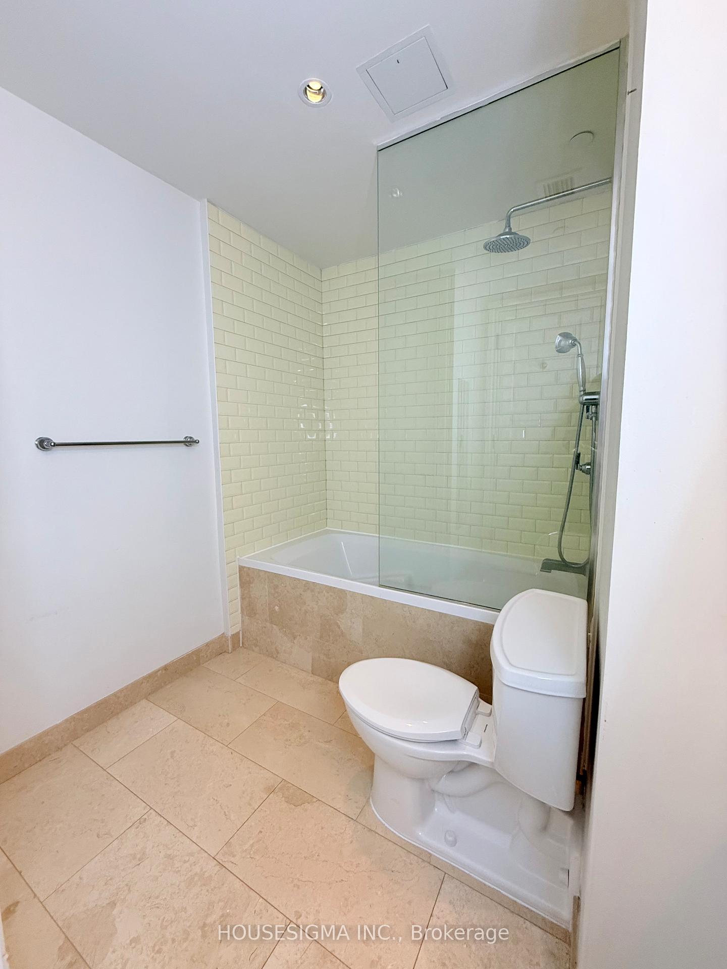 Photo 5 of Unit 417, 22 Leader Lane, Toronto, Church-Yonge Corridor — HOMEH