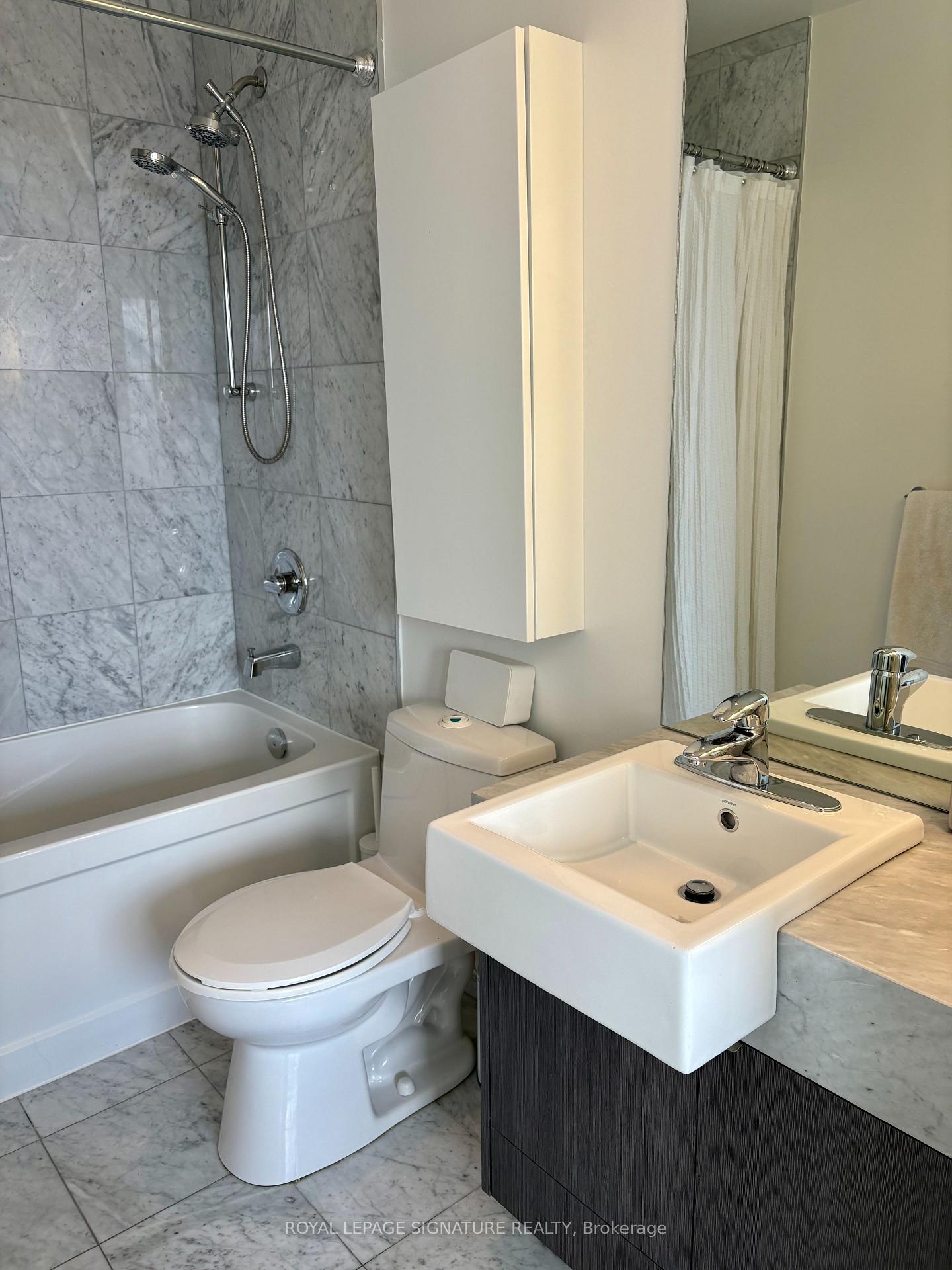 Photo 13 of Unit 4510, 8 The Esplanade, Toronto, Waterfront Communities — HOMEH
