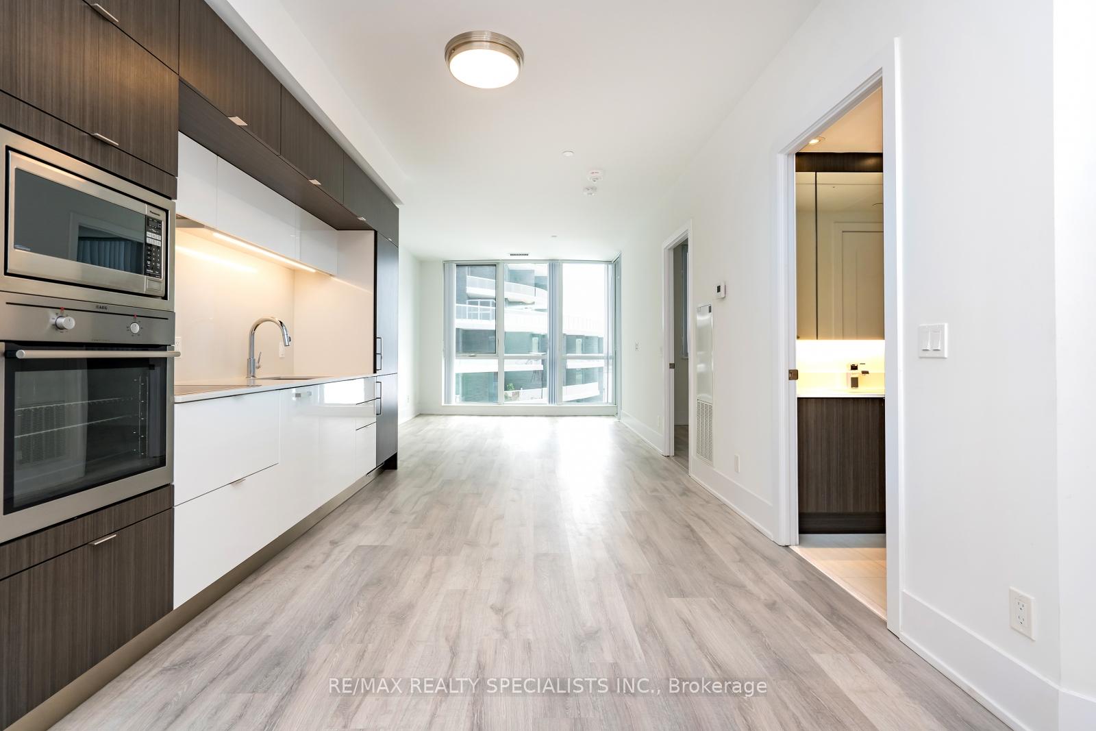 Photo 9 of Unit 608, 1 Edgewater Drive, Toronto, Waterfront Communities — HOMEH