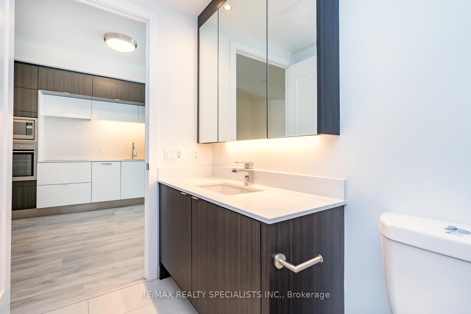 Photo 11 of Unit 608, 1 Edgewater Drive, Toronto, Waterfront Communities — HOMEH