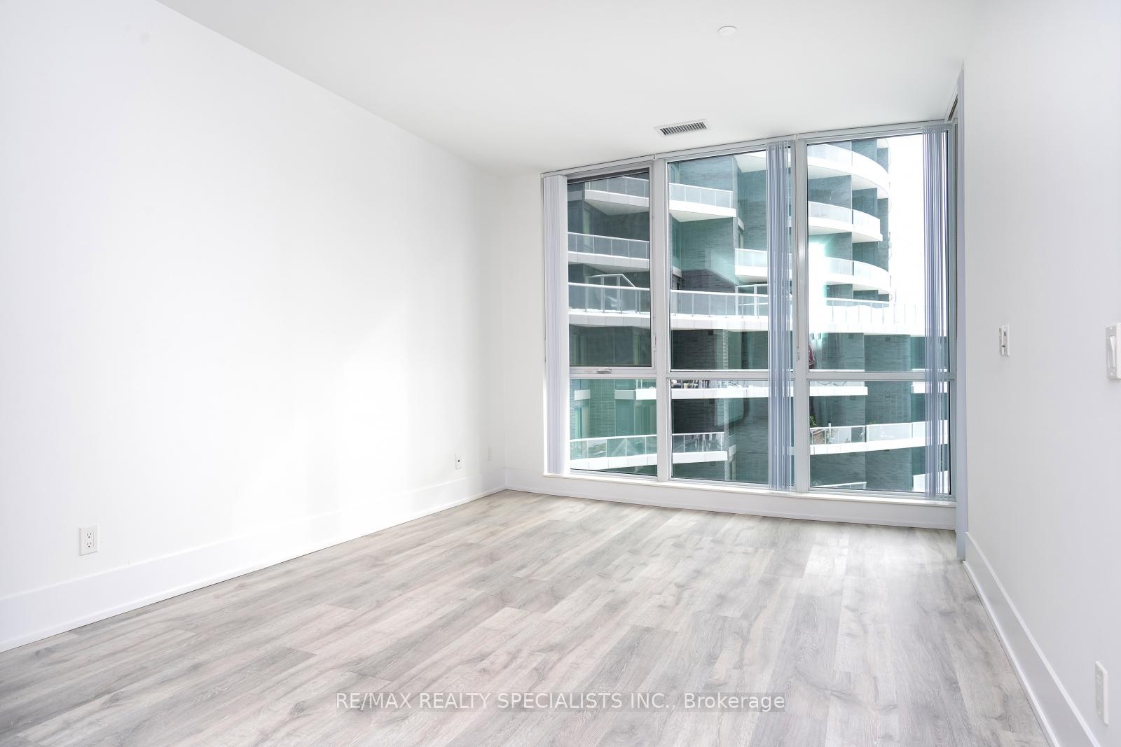 Photo 15 of Unit 608, 1 Edgewater Drive, Toronto, Waterfront Communities — HOMEH
