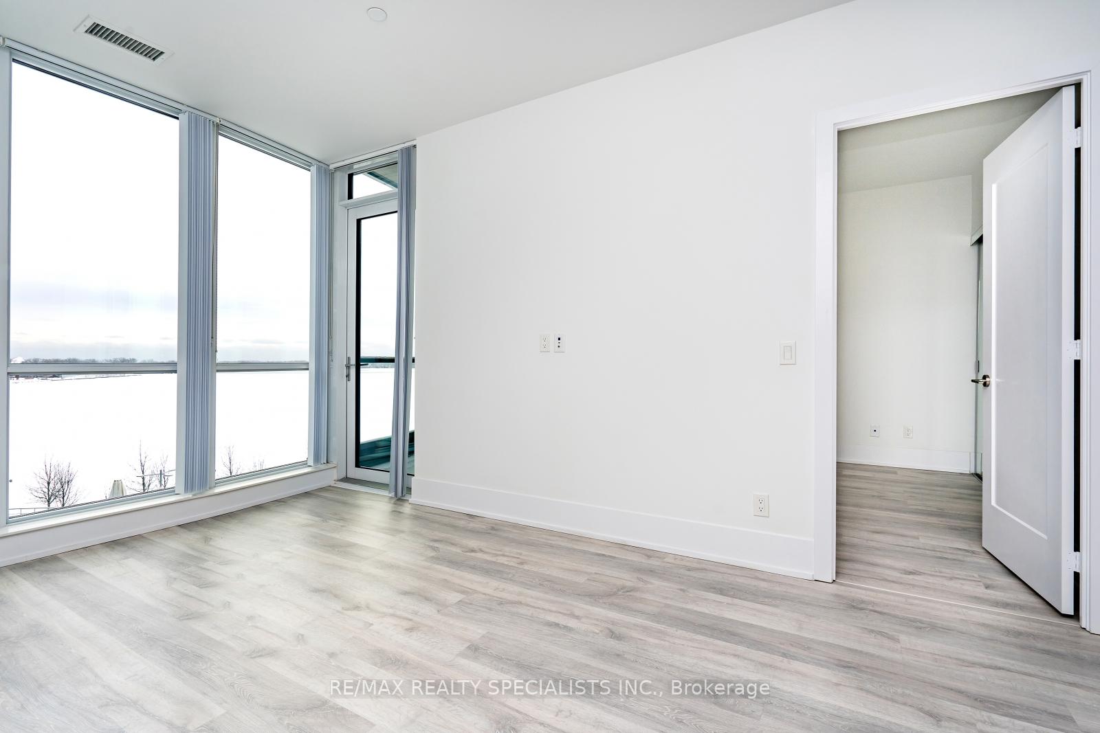 Photo 16 of Unit 608, 1 Edgewater Drive, Toronto, Waterfront Communities — HOMEH