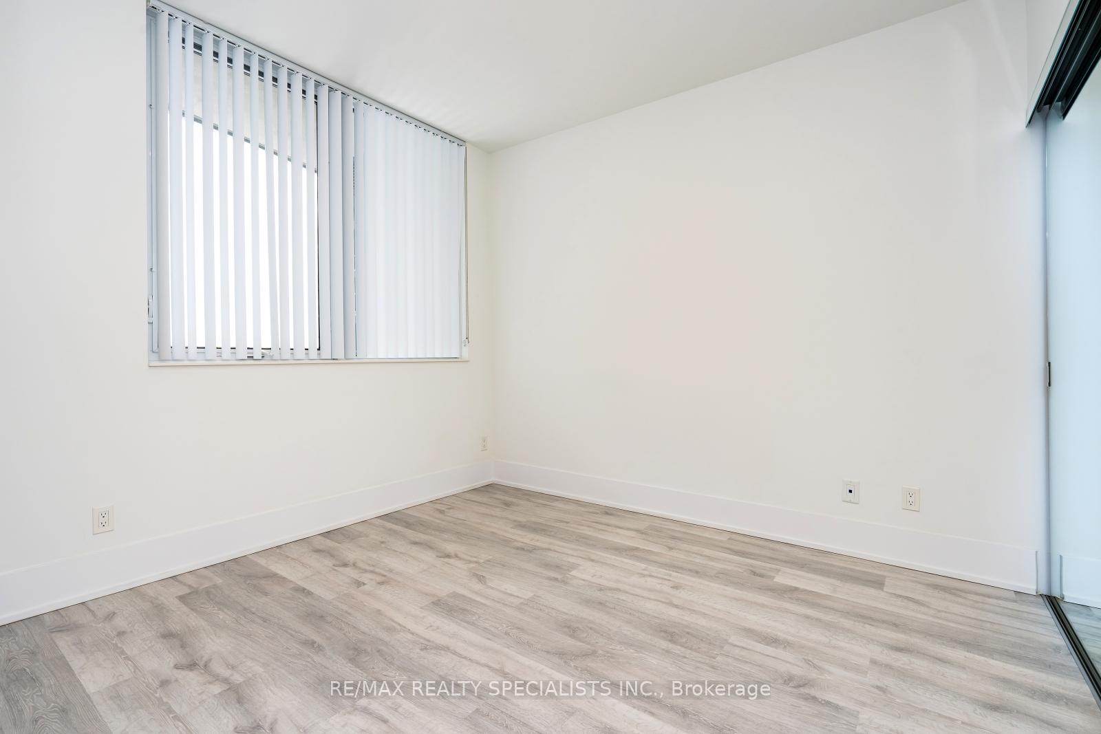 Photo 19 of Unit 608, 1 Edgewater Drive, Toronto, Waterfront Communities — HOMEH