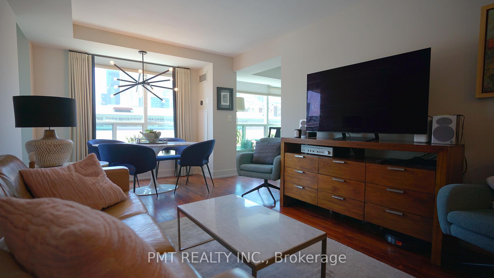 Photo 5 of Unit 739, 109 Front Street E, Toronto, Moss Park — HOMEH