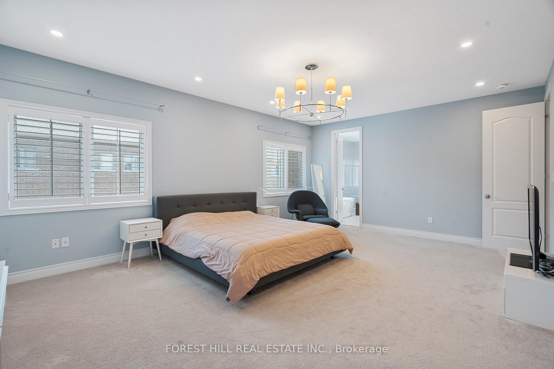 Photo 15 of 17 Ken Sinclair Crescent, Aurora, Aurora Estates — HOMEH