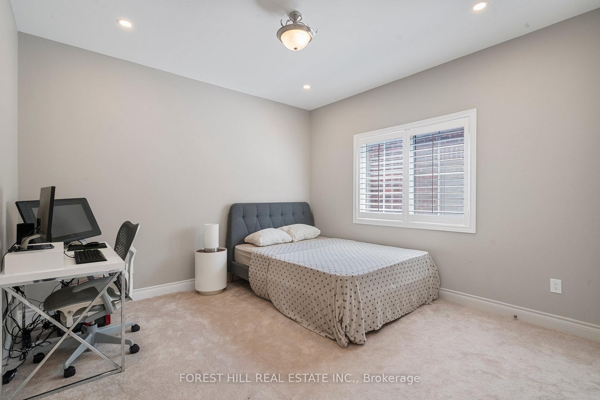 Photo 25 of 17 Ken Sinclair Crescent, Aurora, Aurora Estates — HOMEH