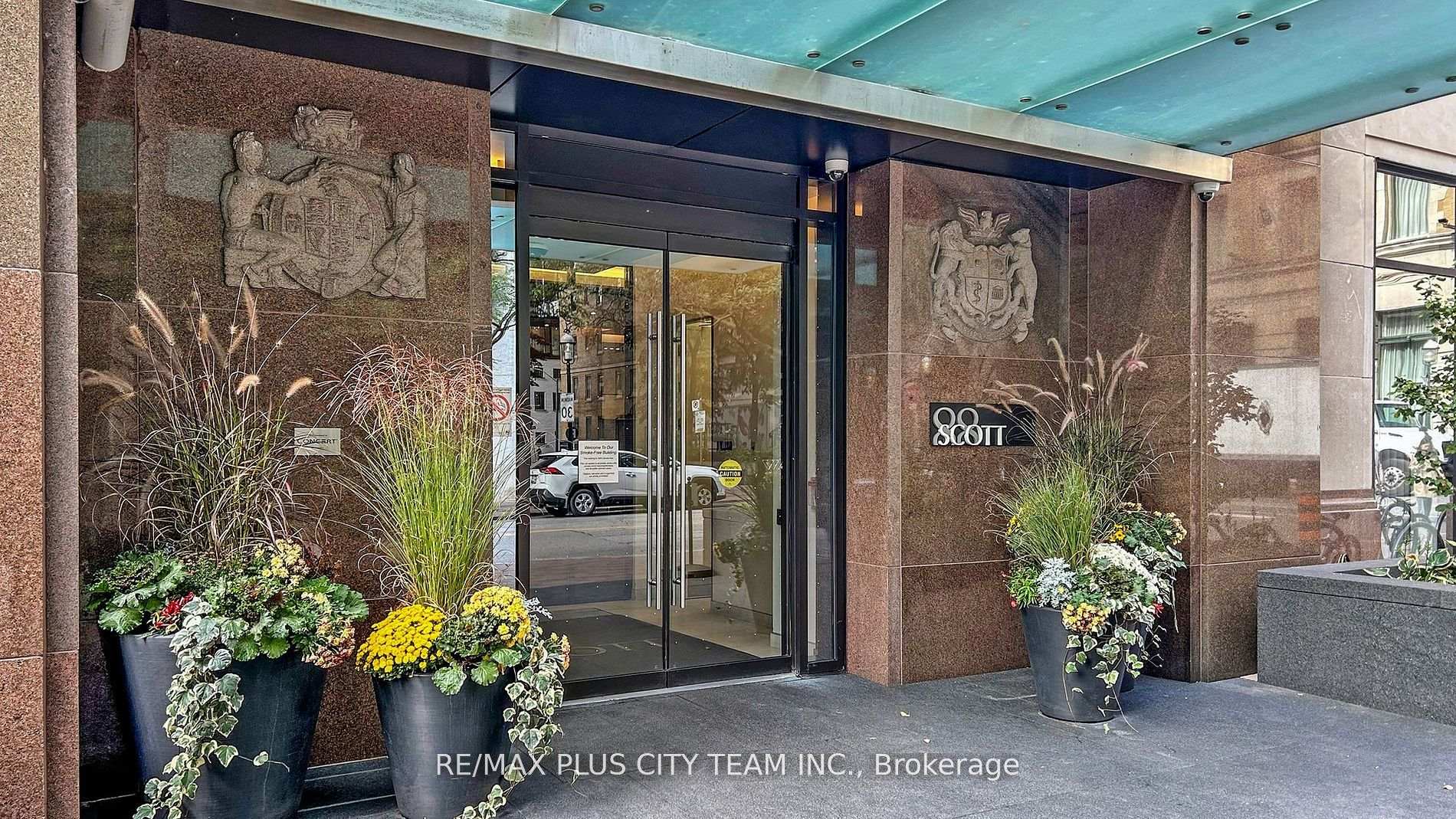 Photo 2 of Unit 606, 88 Scott Street, Toronto, Church-Yonge Corridor — HOMEH
