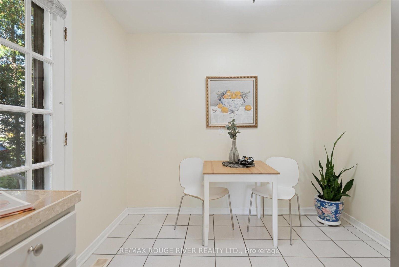 Photo 8 of 55 Loscombe Drive, Clarington, Bowmanville — HOMEH