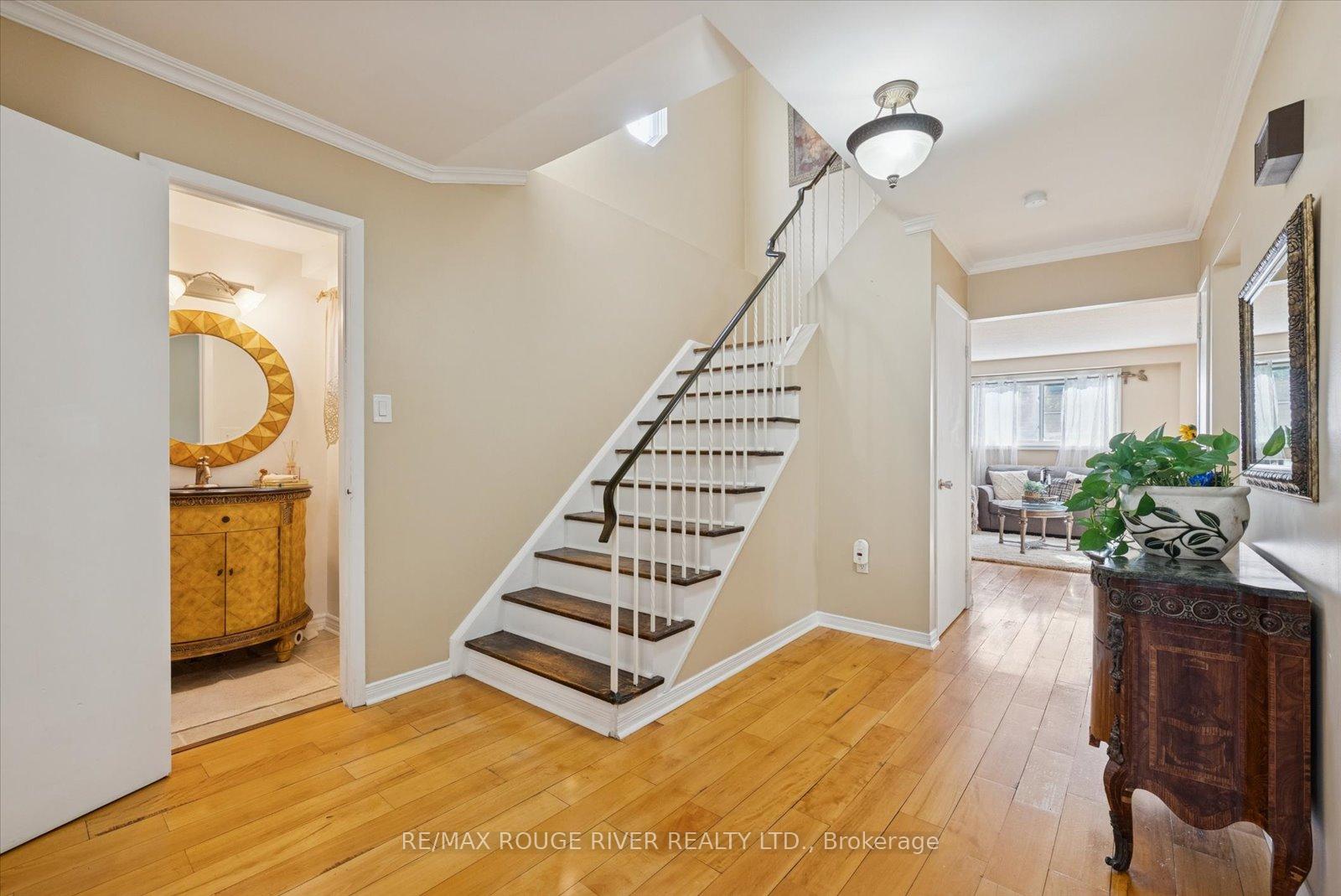 Photo 11 of 55 Loscombe Drive, Clarington, Bowmanville — HOMEH