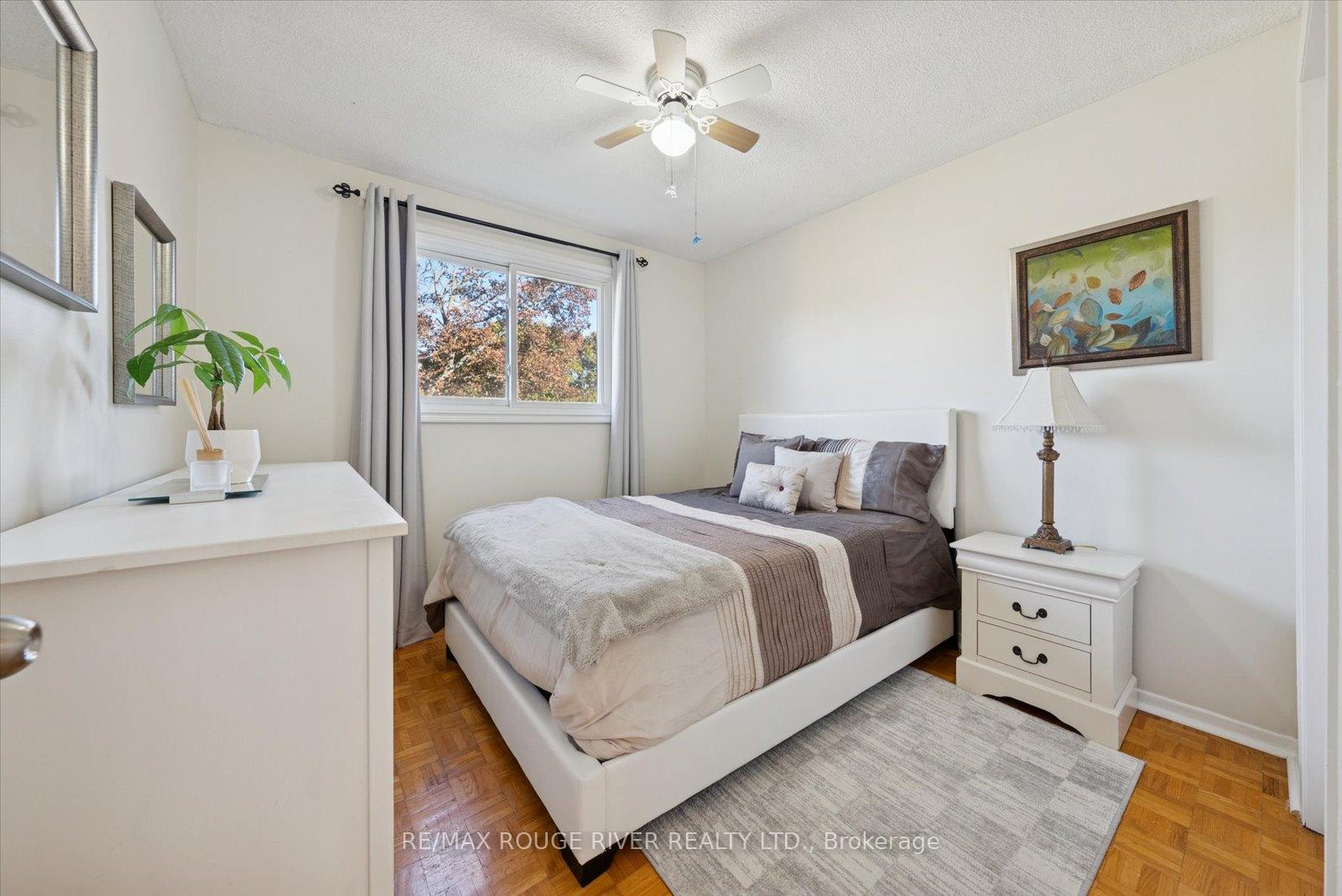 Photo 16 of 55 Loscombe Drive, Clarington, Bowmanville — HOMEH