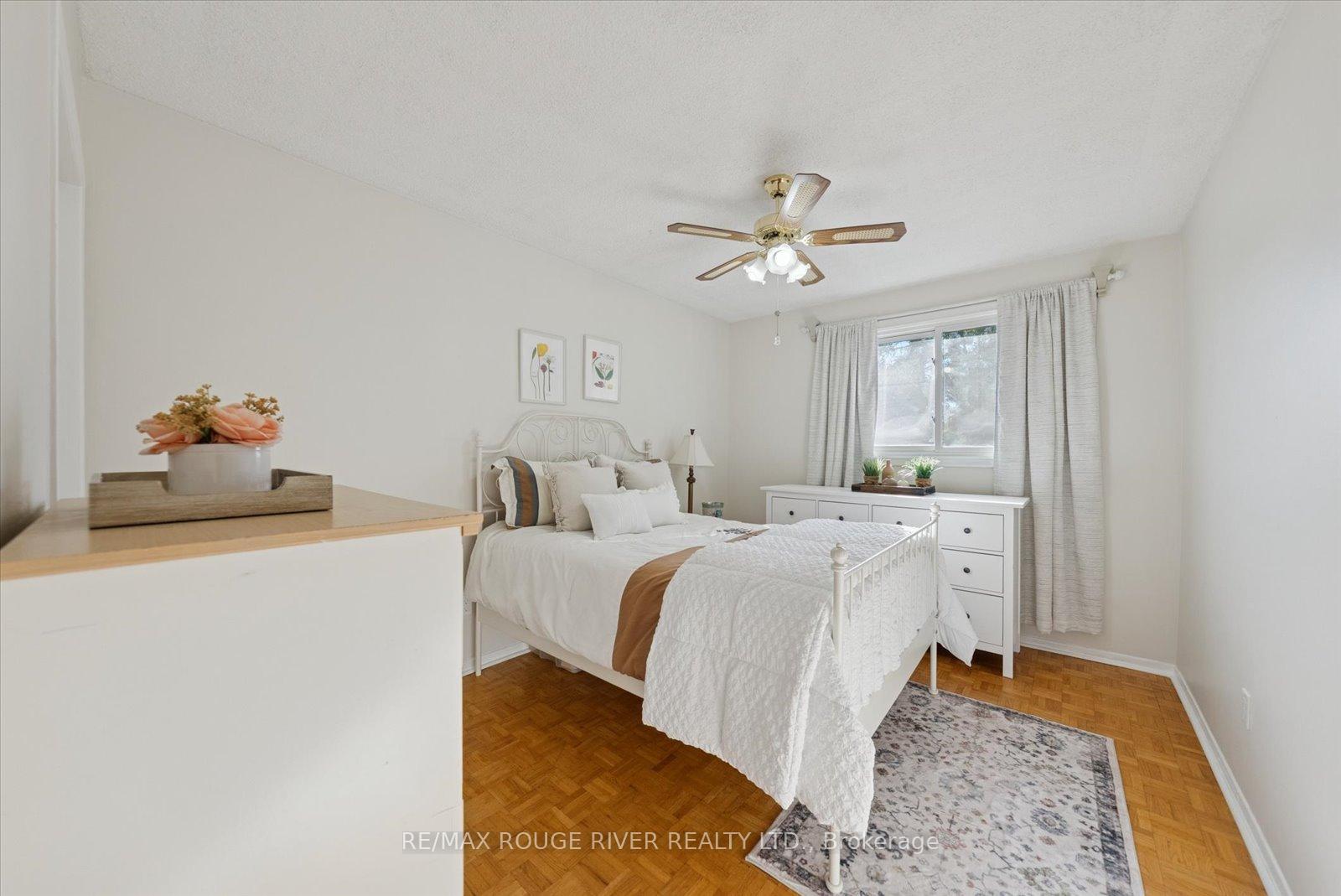 Photo 17 of 55 Loscombe Drive, Clarington, Bowmanville — HOMEH