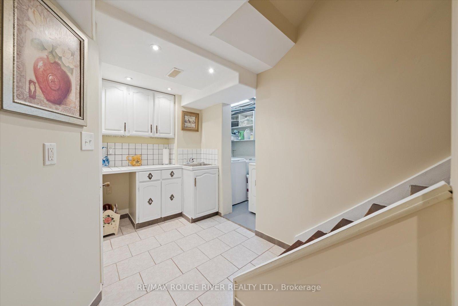 Photo 20 of 55 Loscombe Drive, Clarington, Bowmanville — HOMEH