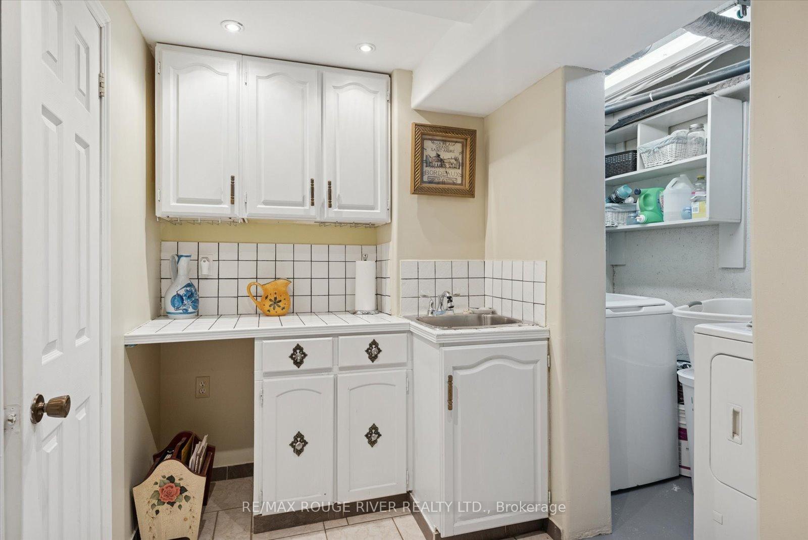 Photo 21 of 55 Loscombe Drive, Clarington, Bowmanville — HOMEH
