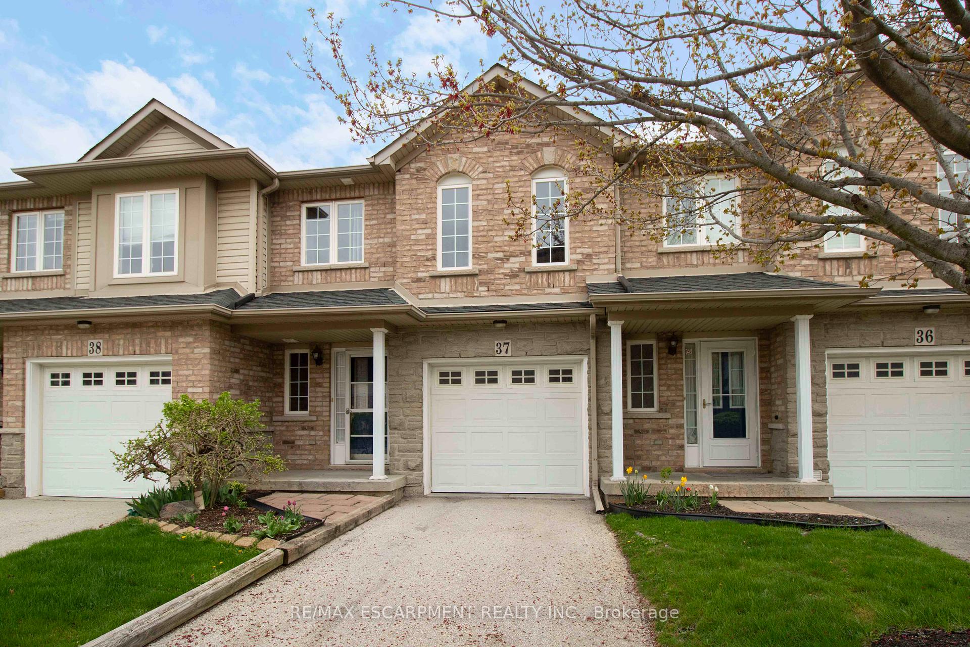 Photo 2 of Unit 37, 7 Southside Place, Hamilton, Mountview — HOMEH
