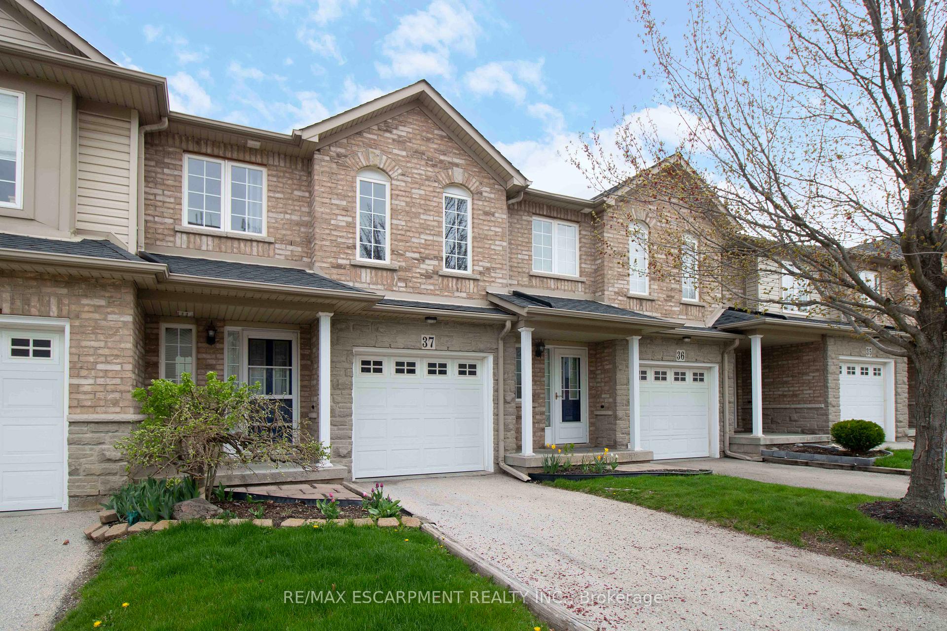 Photo 3 of Unit 37, 7 Southside Place, Hamilton, Mountview — HOMEH