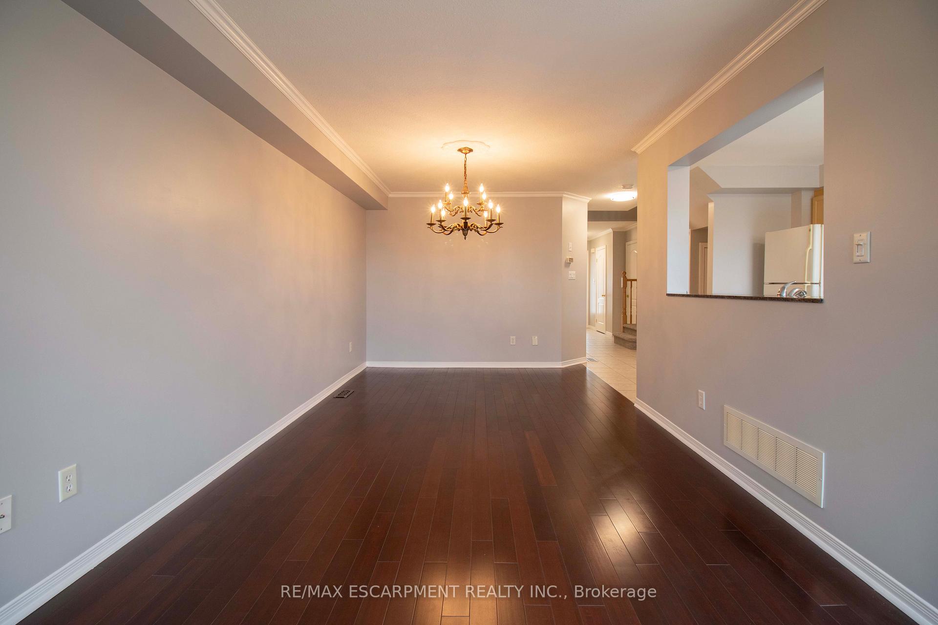 Photo 11 of Unit 37, 7 Southside Place, Hamilton, Mountview — HOMEH