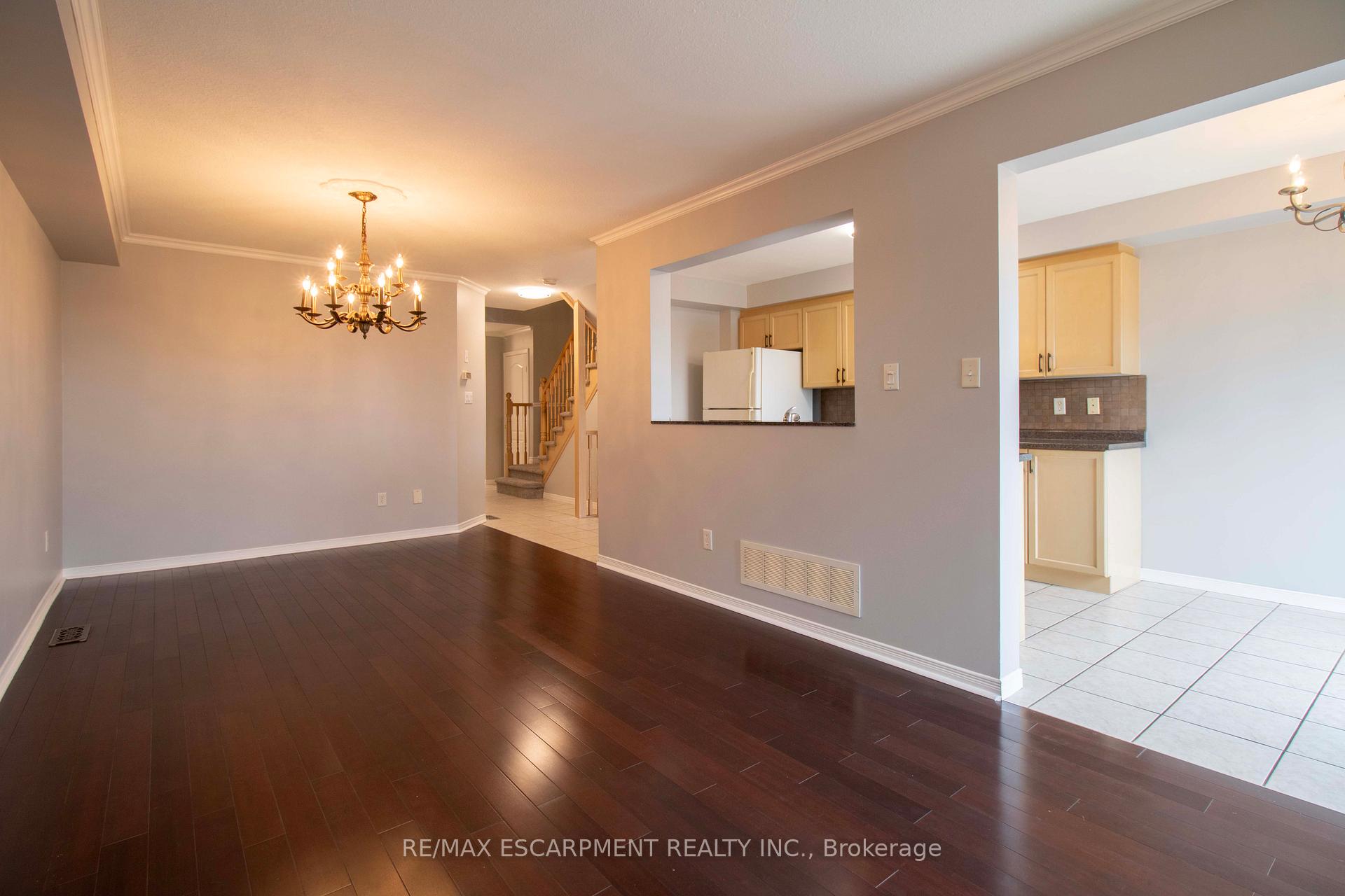 Photo 12 of Unit 37, 7 Southside Place, Hamilton, Mountview — HOMEH