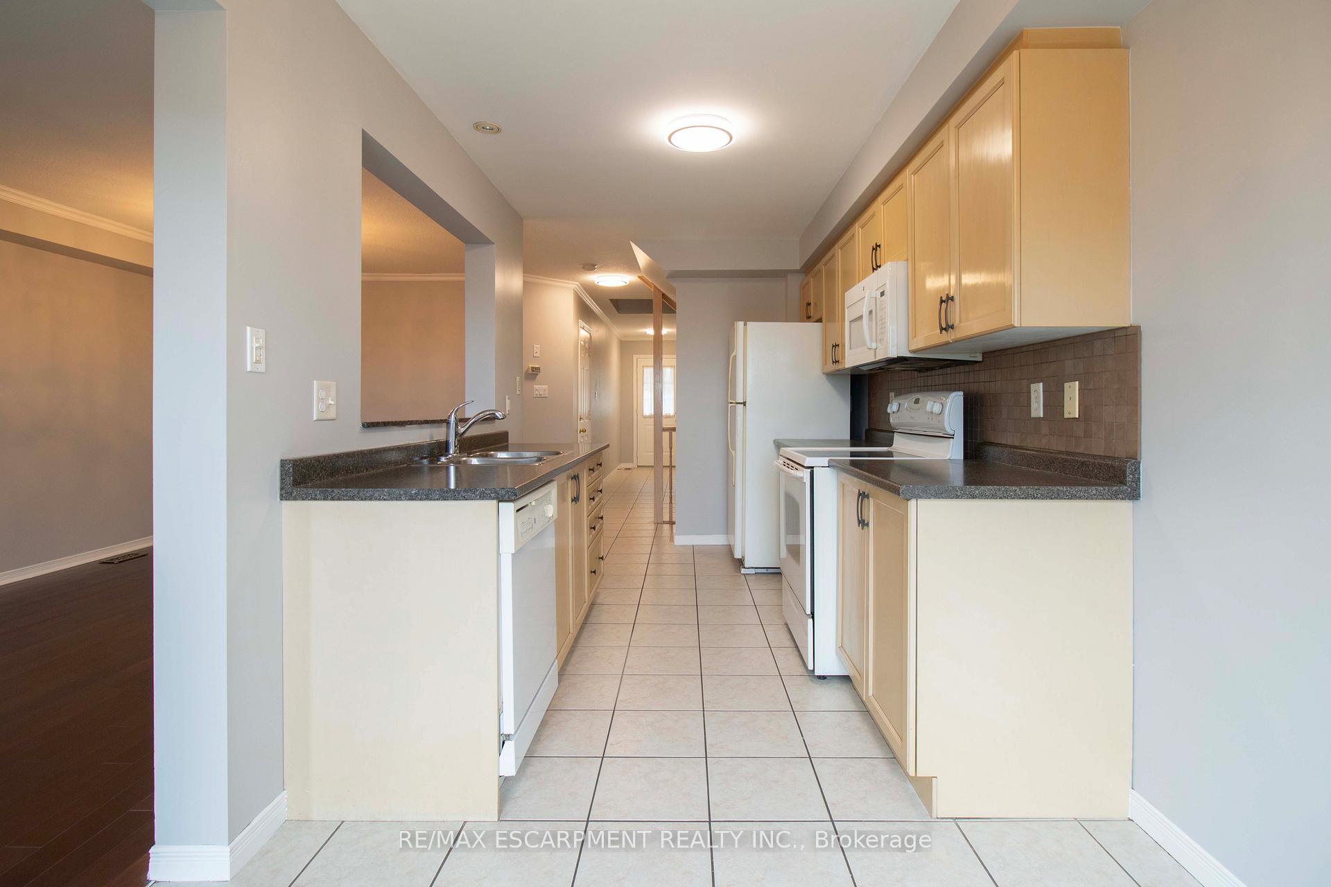Photo 13 of Unit 37, 7 Southside Place, Hamilton, Mountview — HOMEH