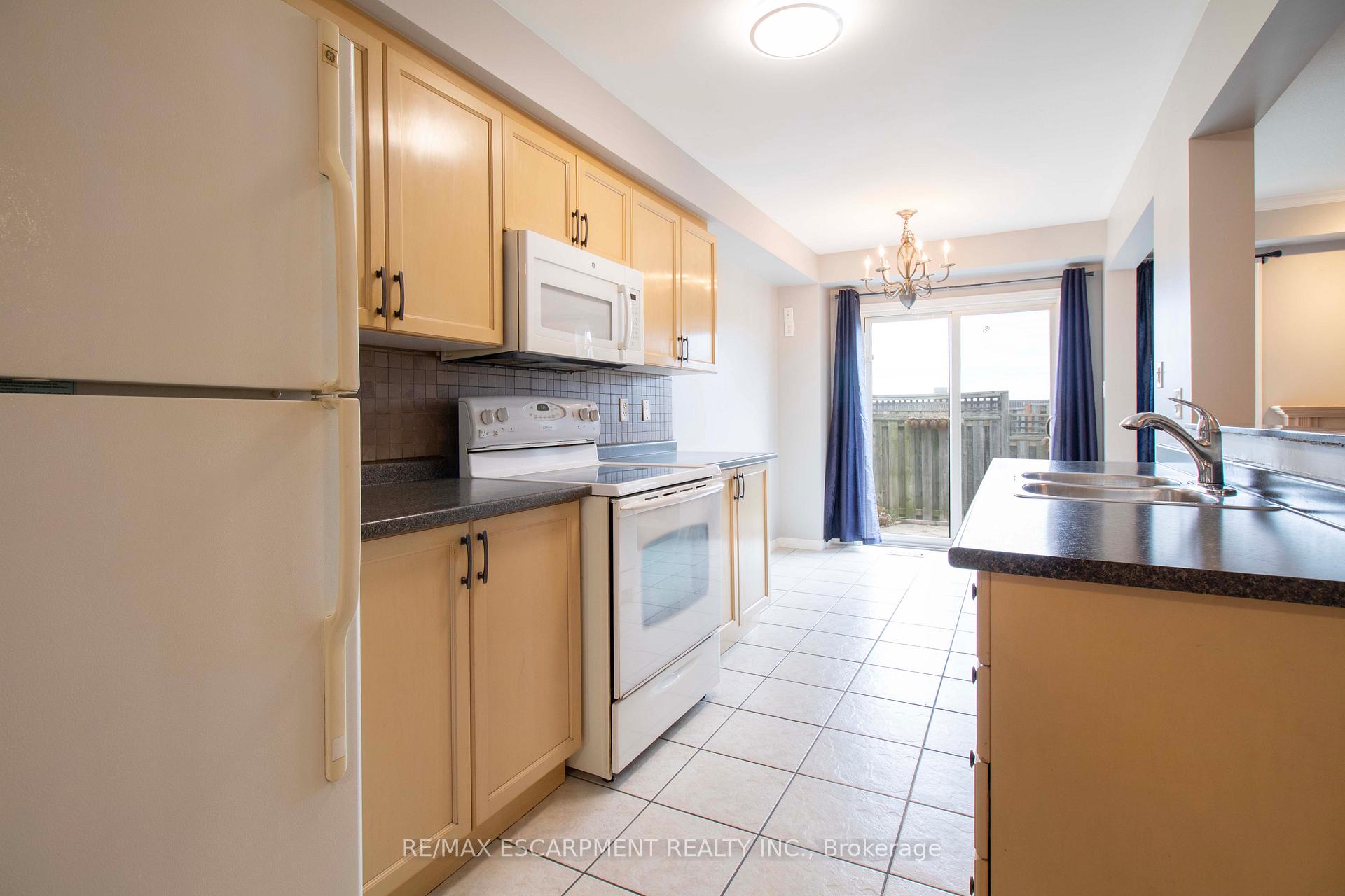 Photo 17 of Unit 37, 7 Southside Place, Hamilton, Mountview — HOMEH