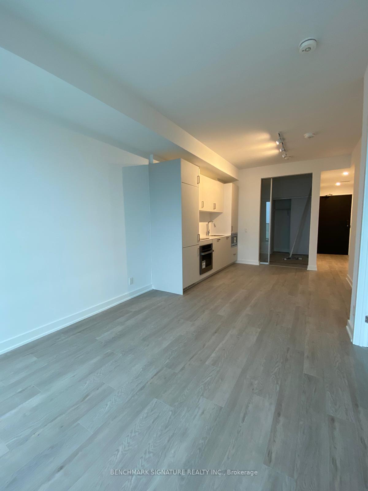 Photo 3 of Unit 5607, 88 Queen Street E, Toronto, Church-Yonge Corridor — HOMEH
