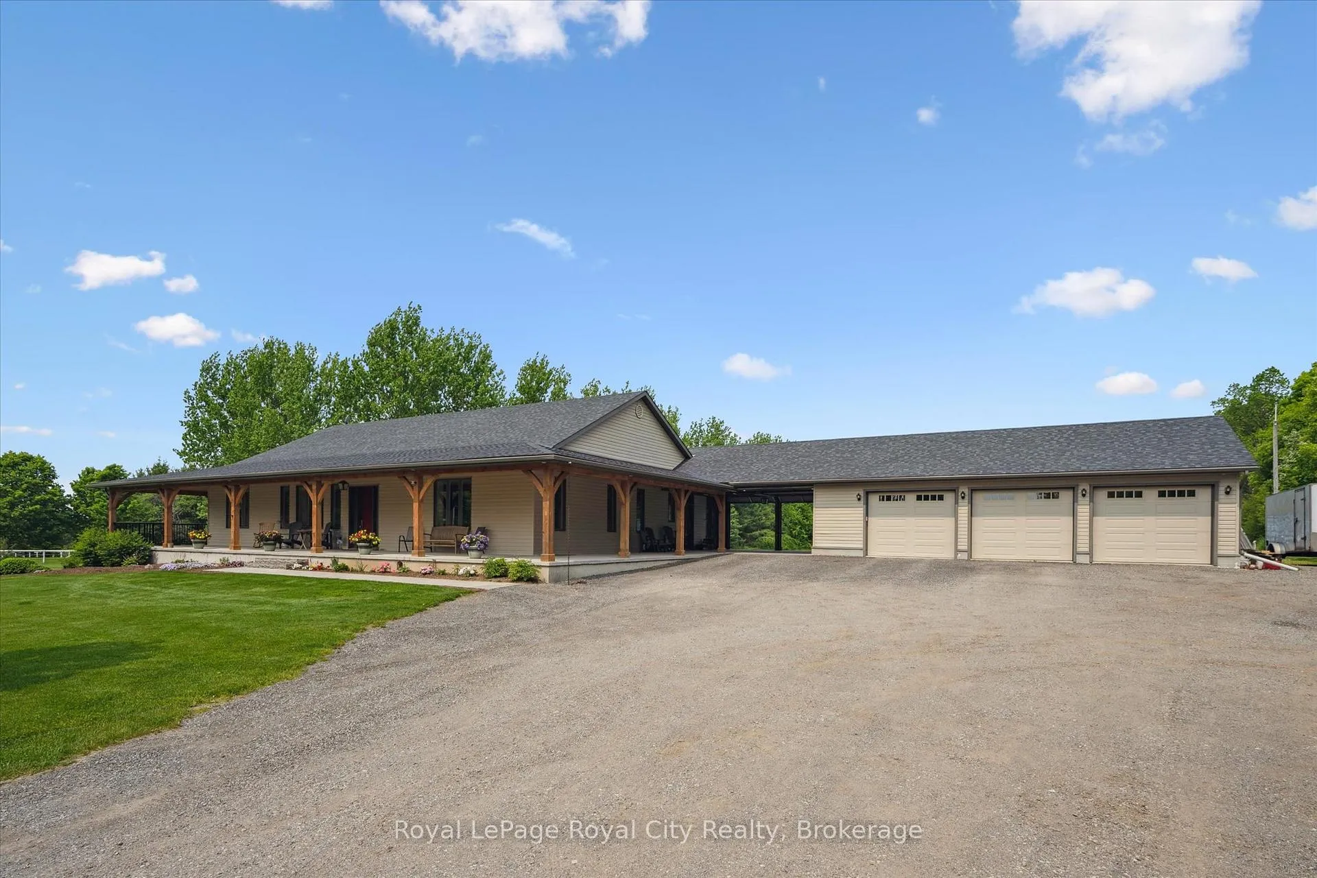 Front of 8720 15 Side Road