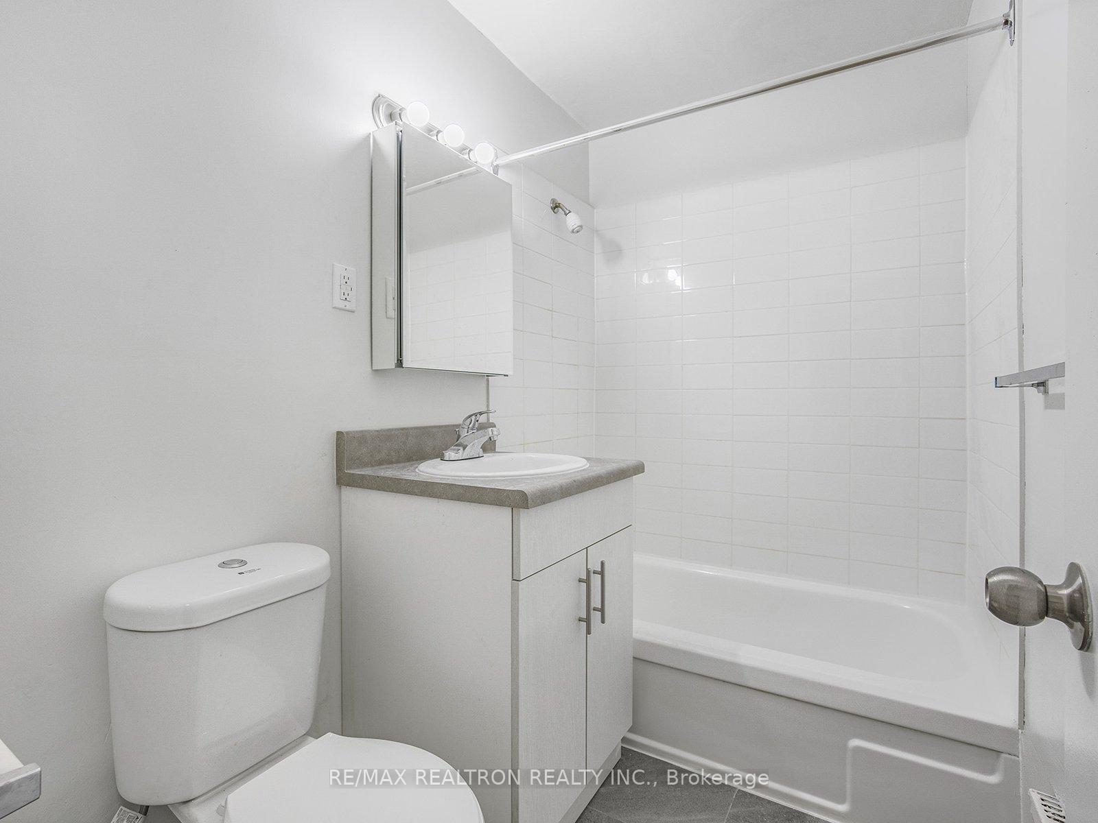 Photo 9 of Unit 501, 165 Cosburn Avenue, Toronto, Danforth Village-East York — HOMEH