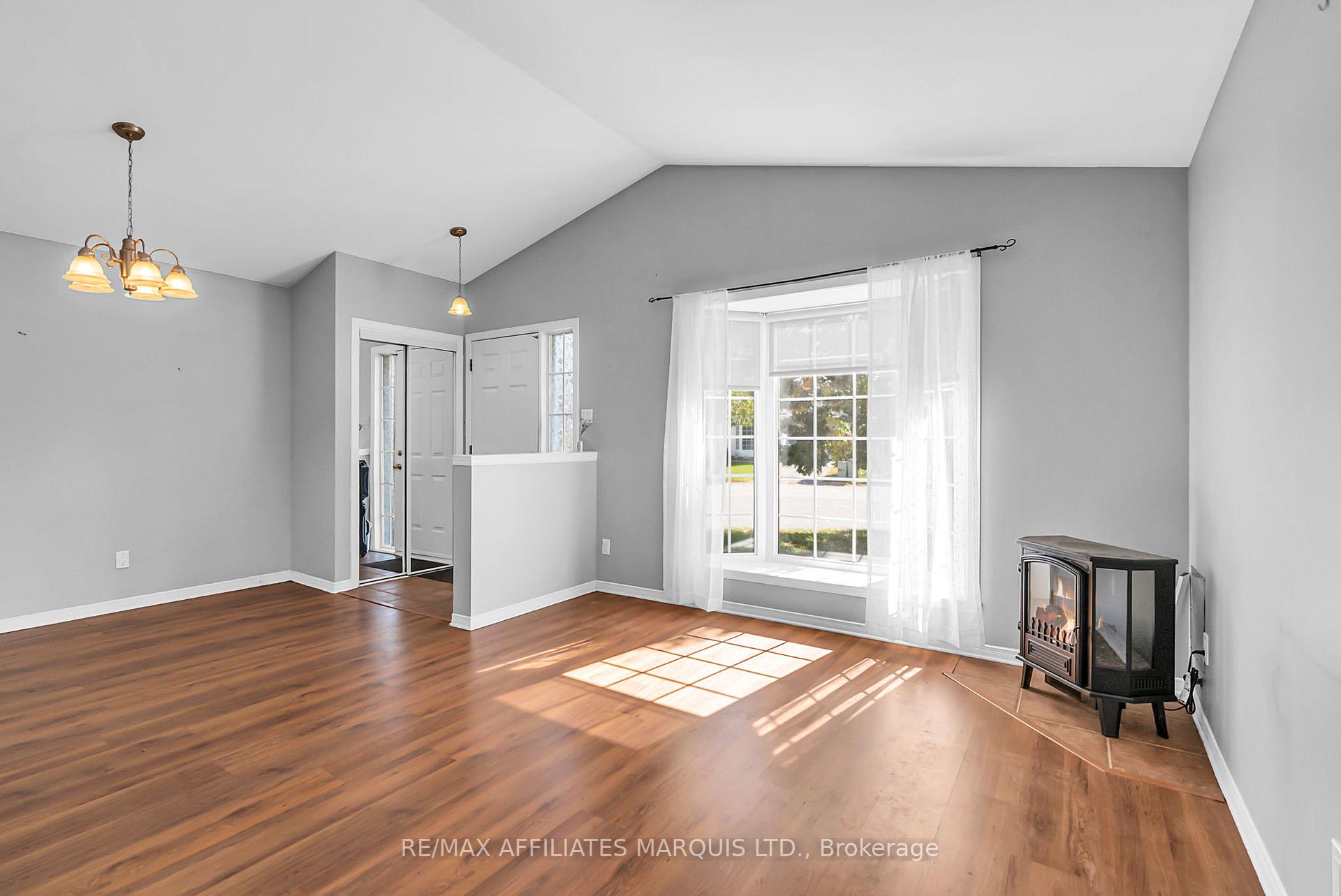 Photo 5 of 1542 Joseph Court, Cornwall — HOMEH