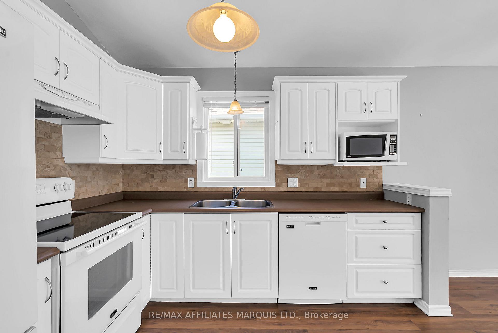 Photo 9 of 1542 Joseph Court, Cornwall — HOMEH