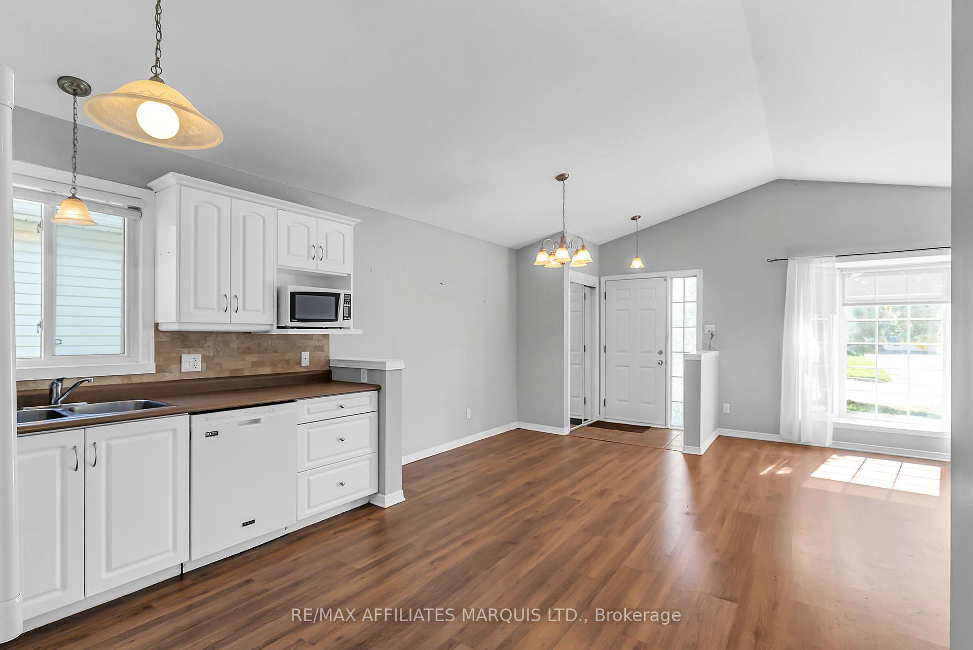 Photo 10 of 1542 Joseph Court, Cornwall — HOMEH
