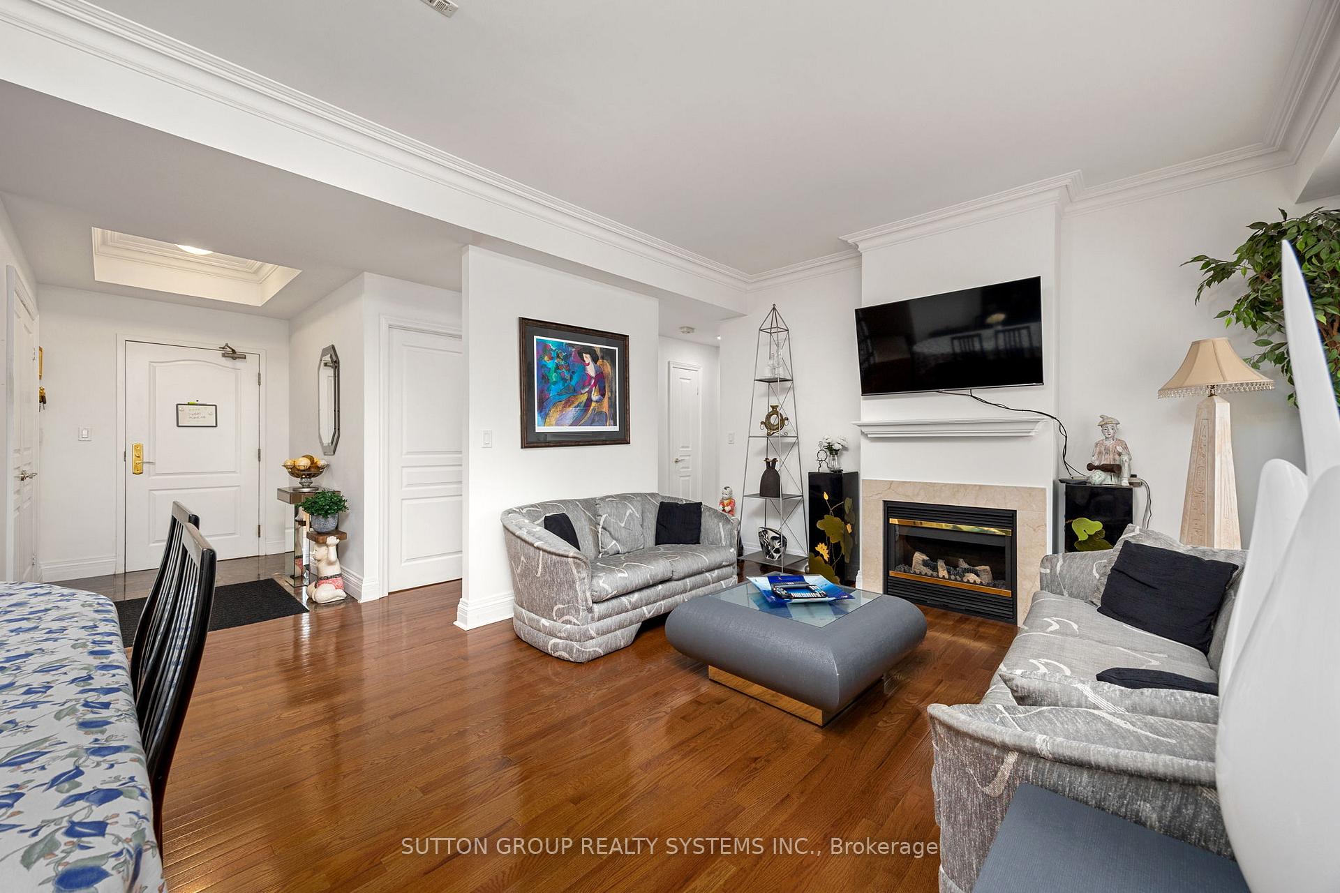 Photo 7 of Unit 302, 1 Cordoba Drive, Vaughan, Lakeview Estates — HOMEH